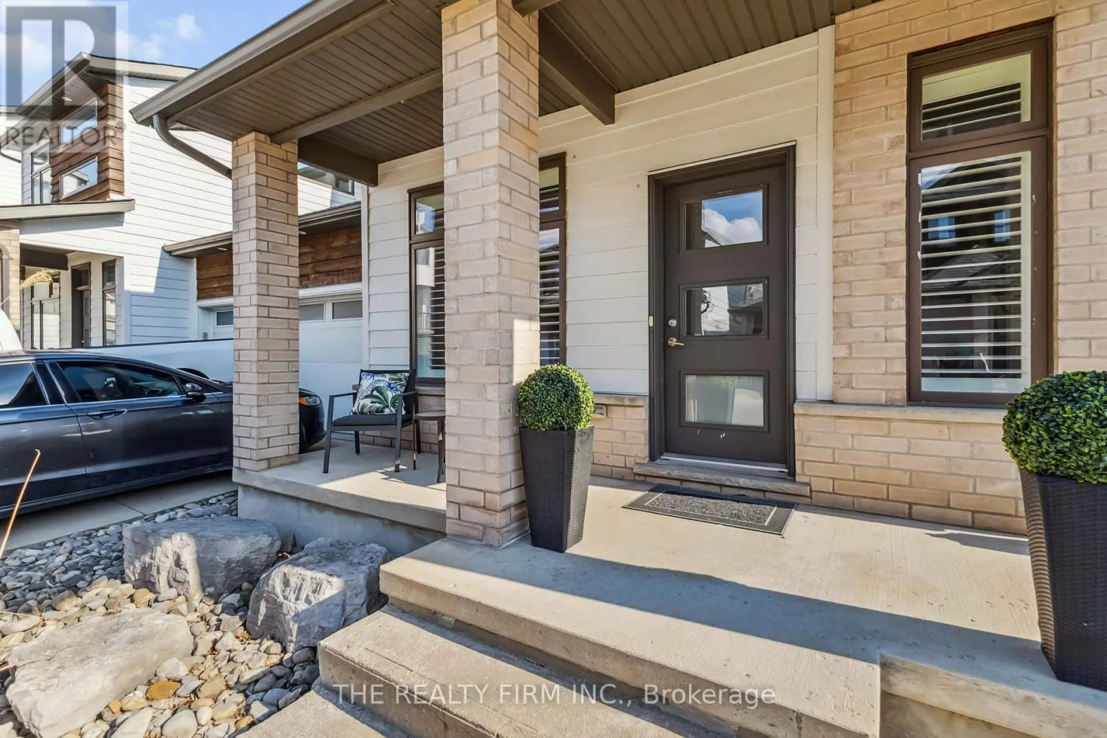 3 - 727 APRICOT DRIVE, #3