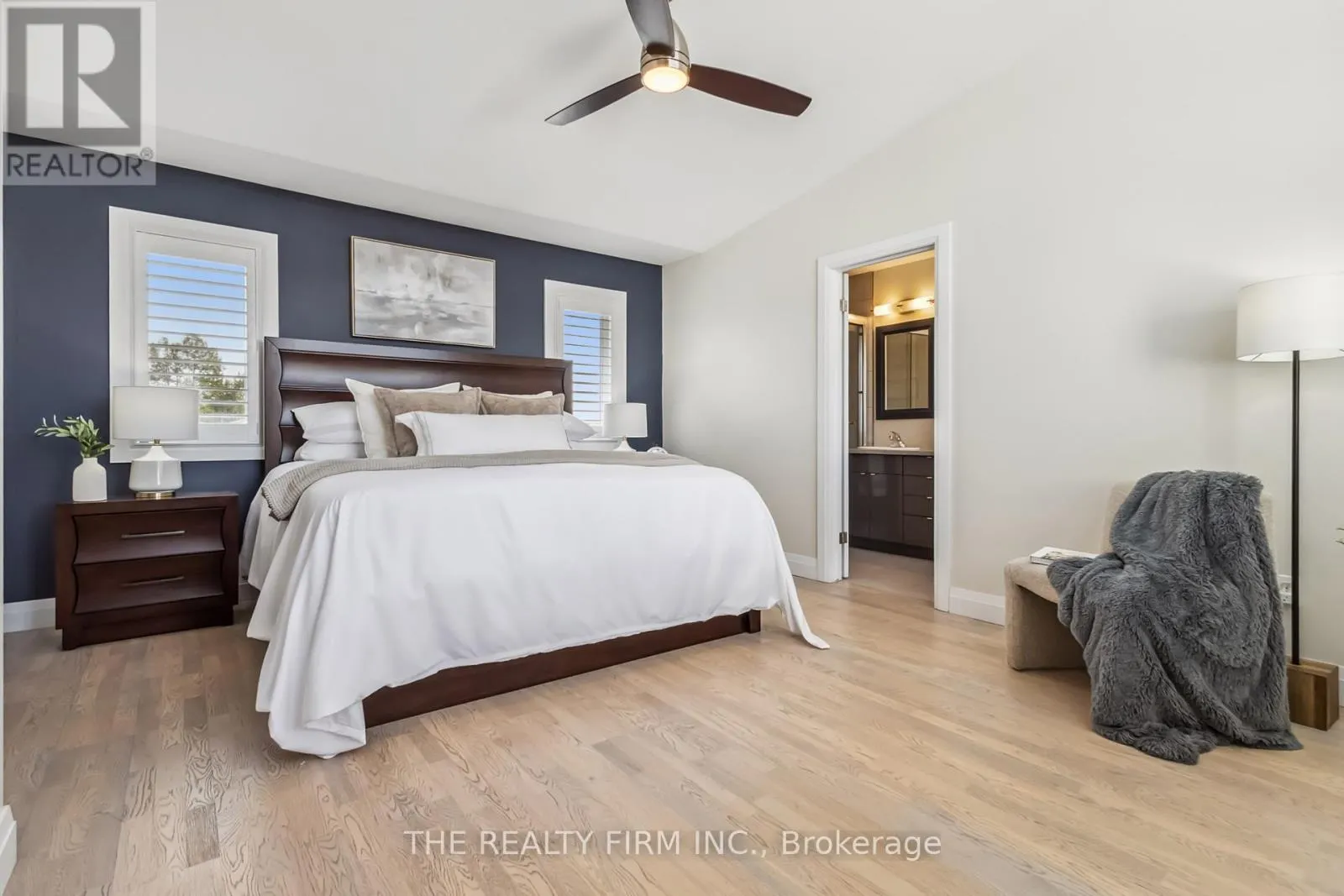 3 - 727 APRICOT DRIVE, #3
