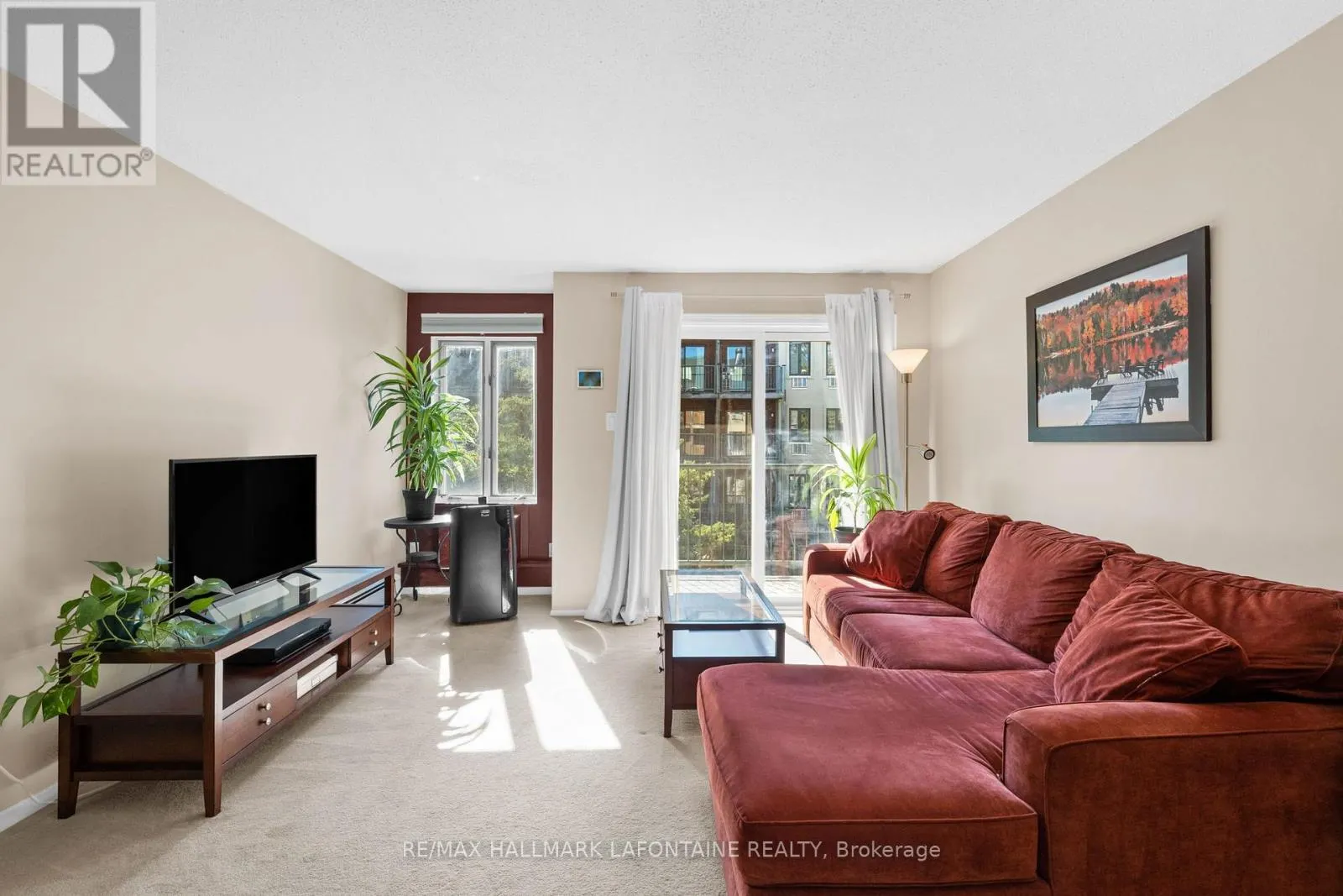 12 CRISPIN PRIVATE