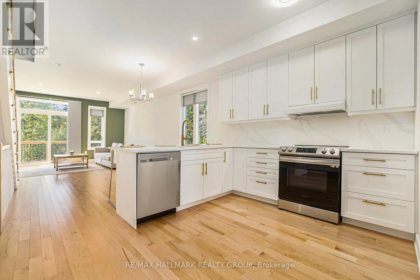 156 COUNTRY MEADOW DRIVE