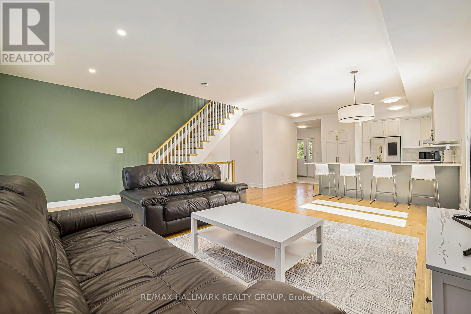 156 COUNTRY MEADOW DRIVE