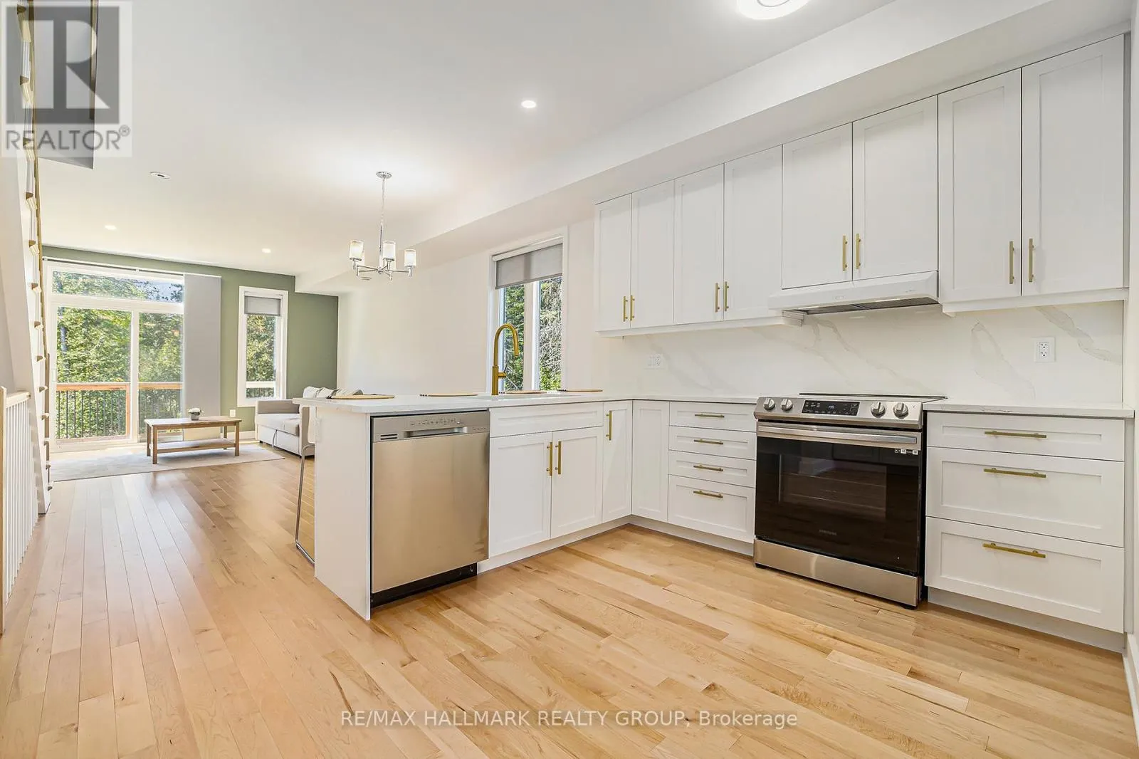 156 COUNTRY MEADOW DRIVE