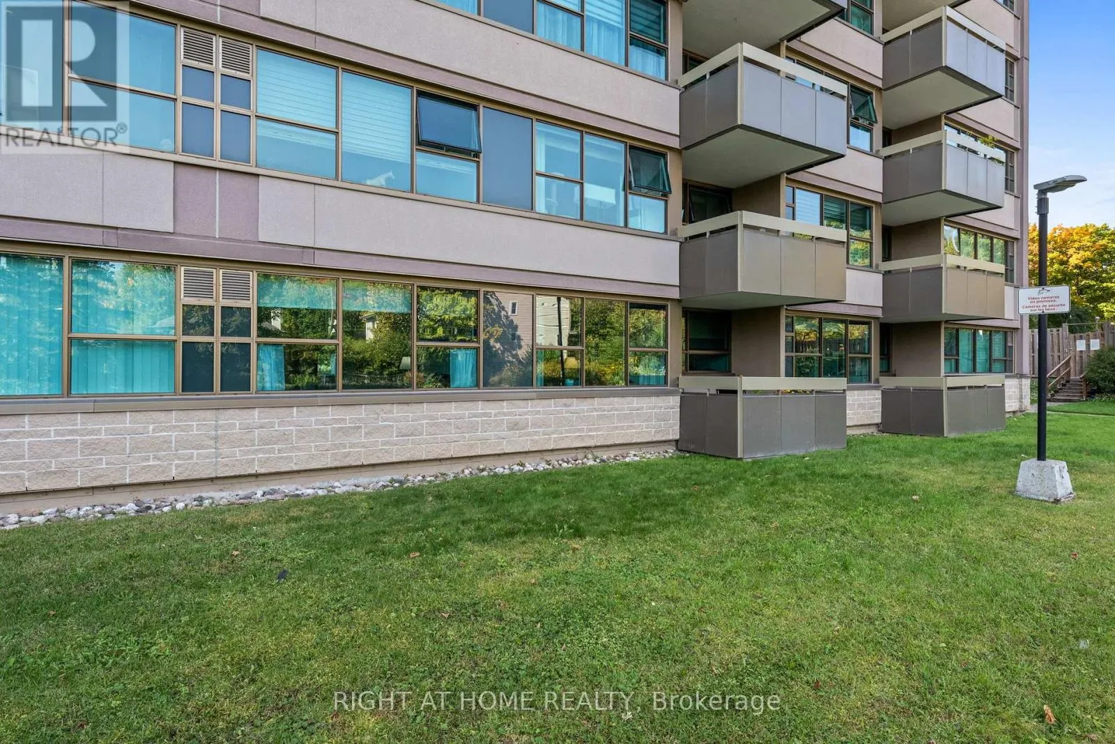 106 - 555 BRITTANY DRIVE
