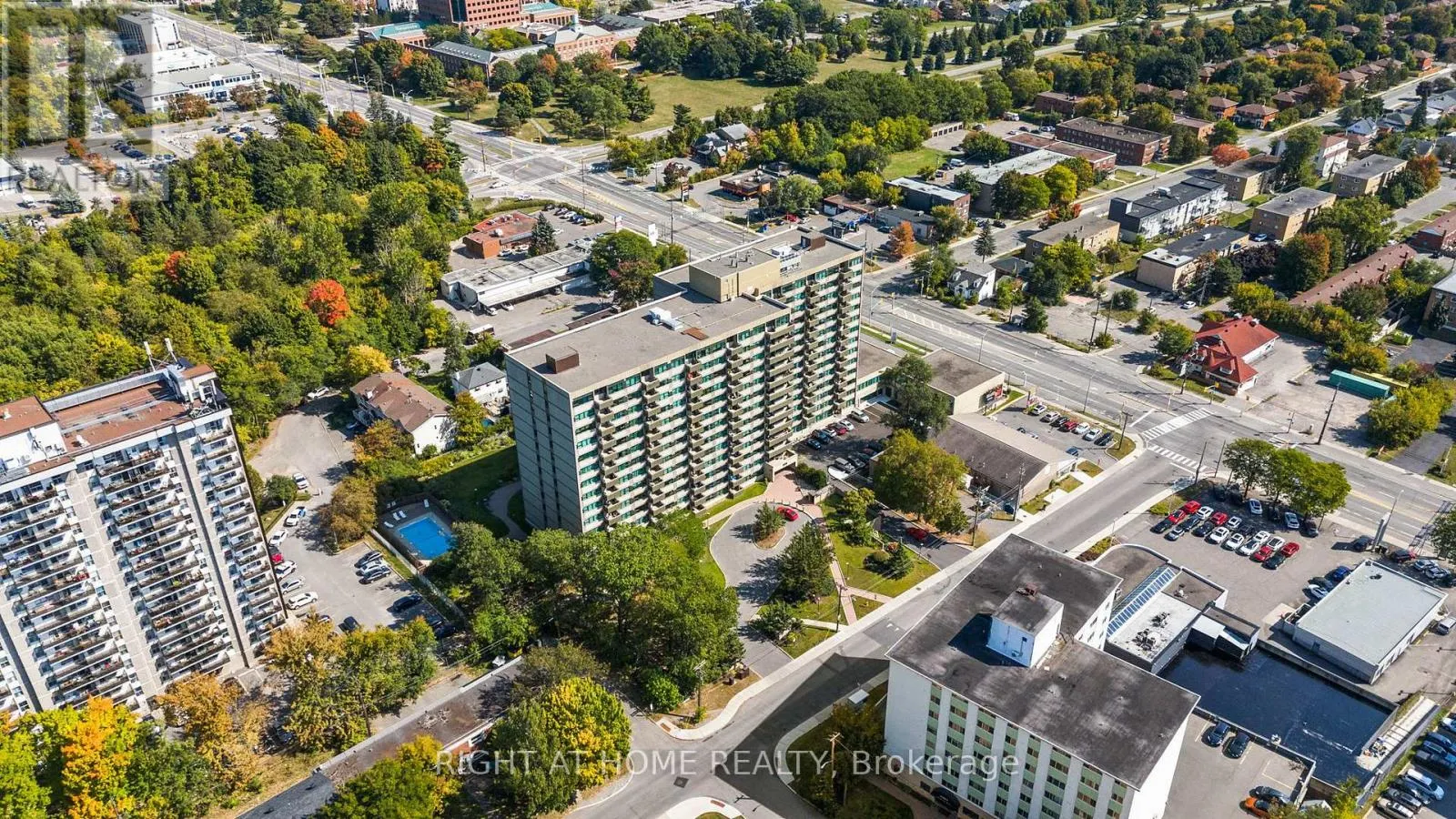 106 - 555 BRITTANY DRIVE
