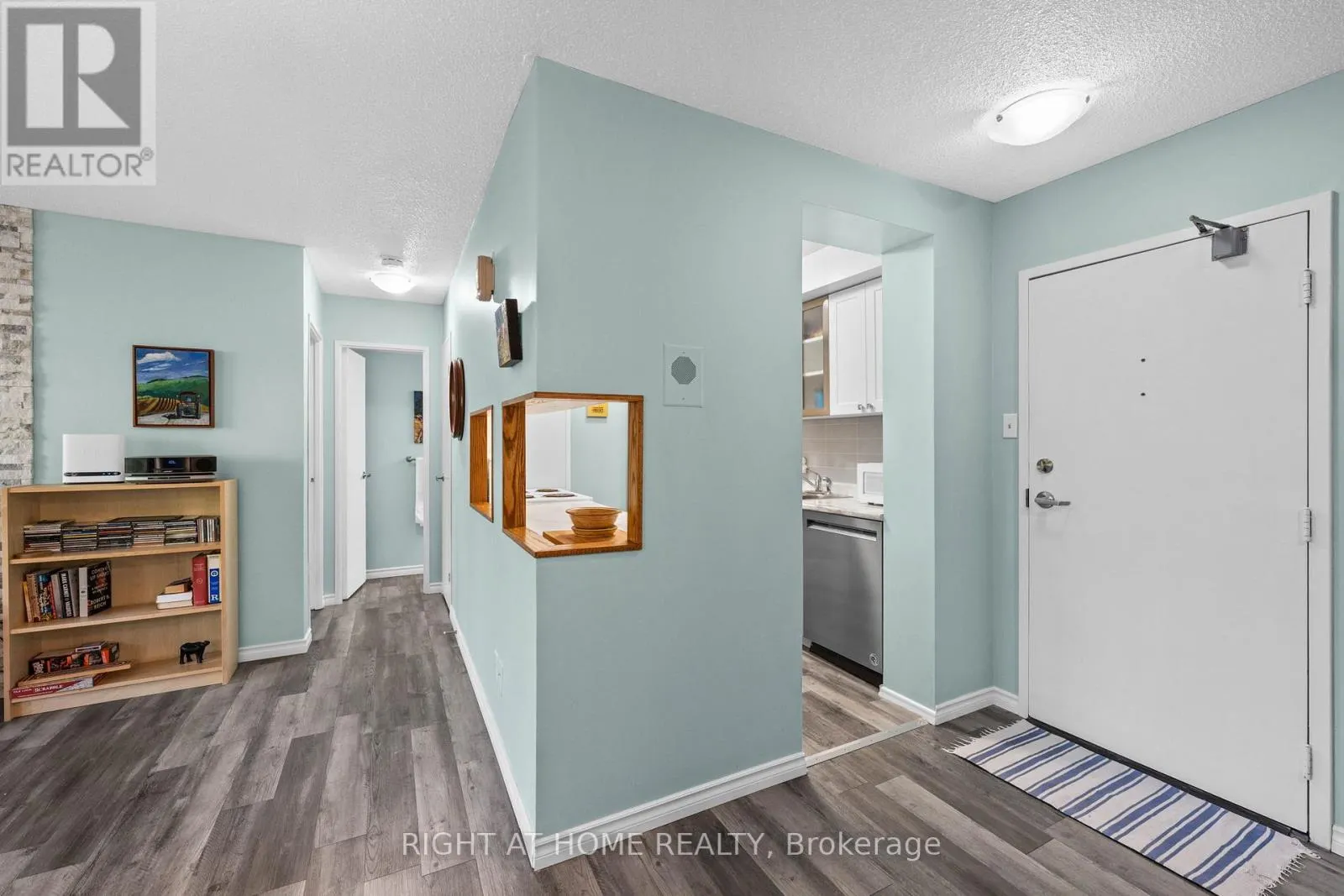 106 - 555 BRITTANY DRIVE