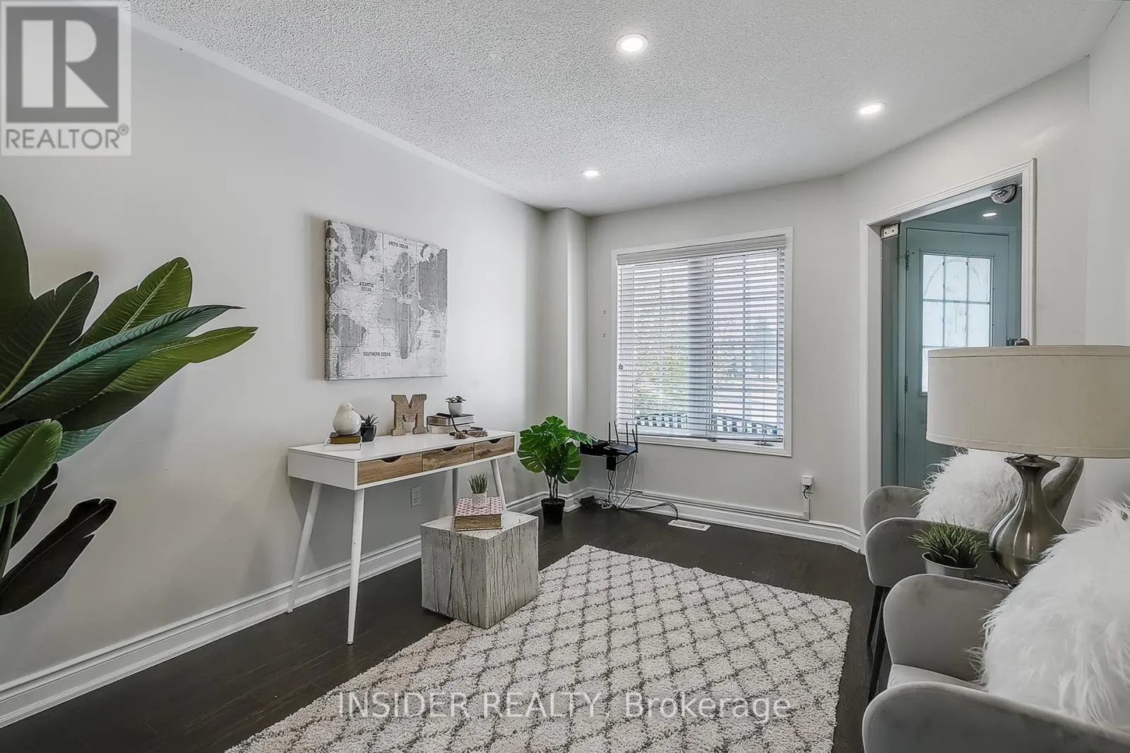 35 LANGLAW DRIVE