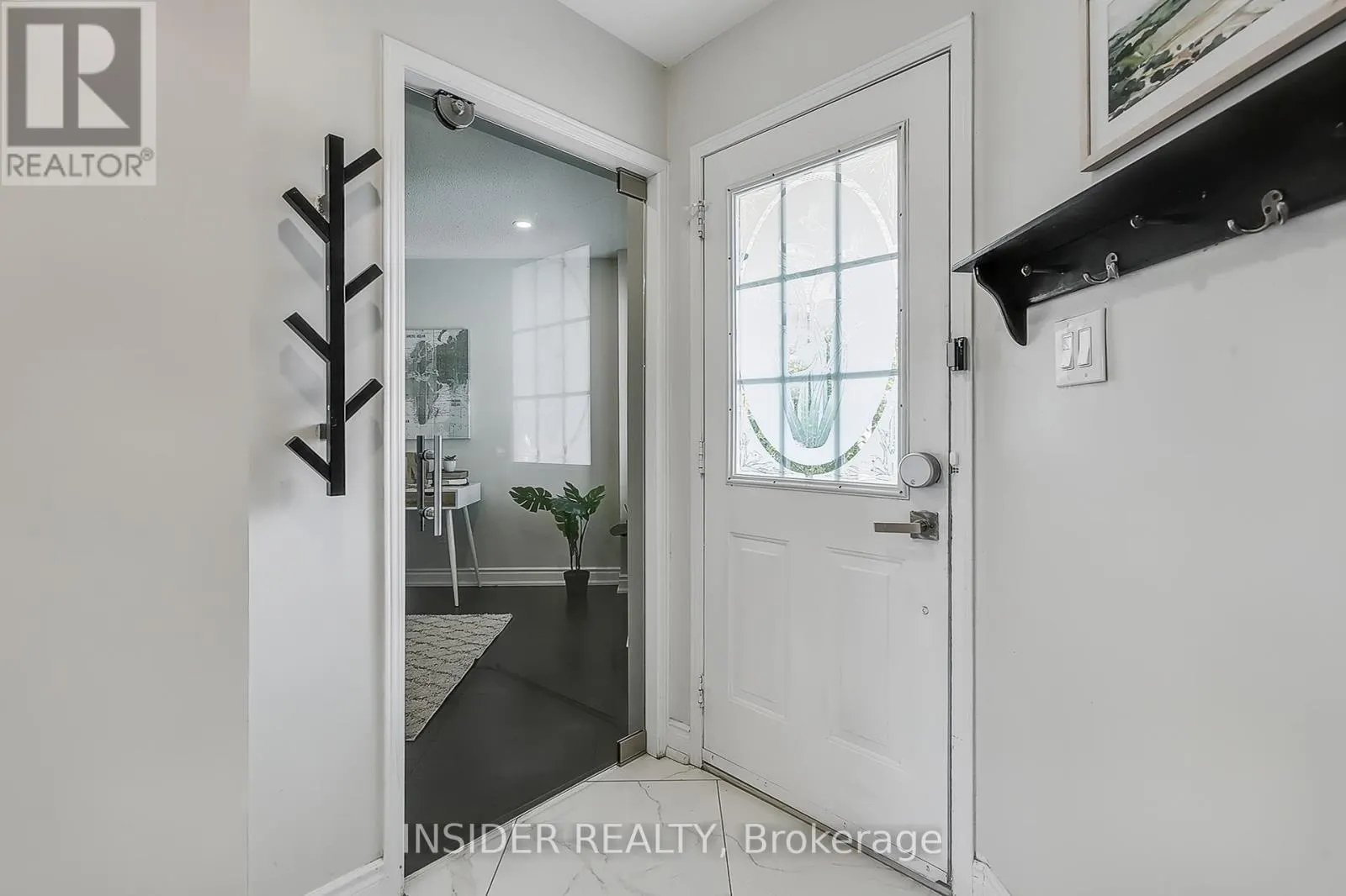 35 LANGLAW DRIVE