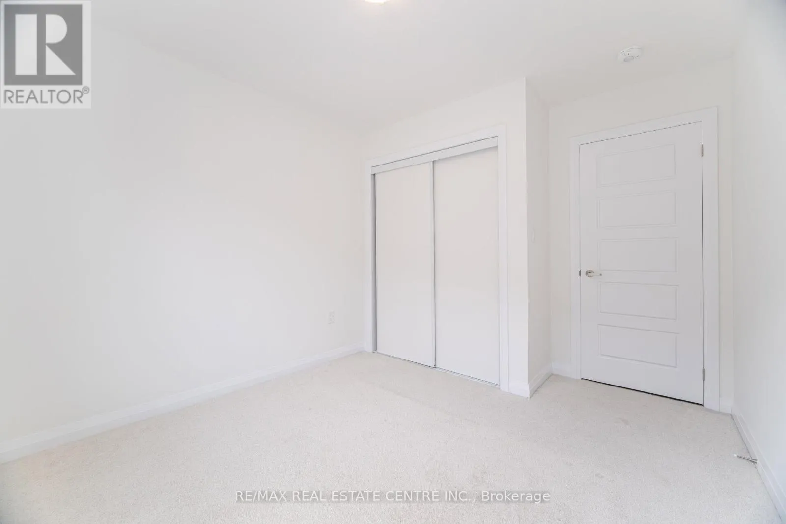 33 GRANVILLE CRESCENT