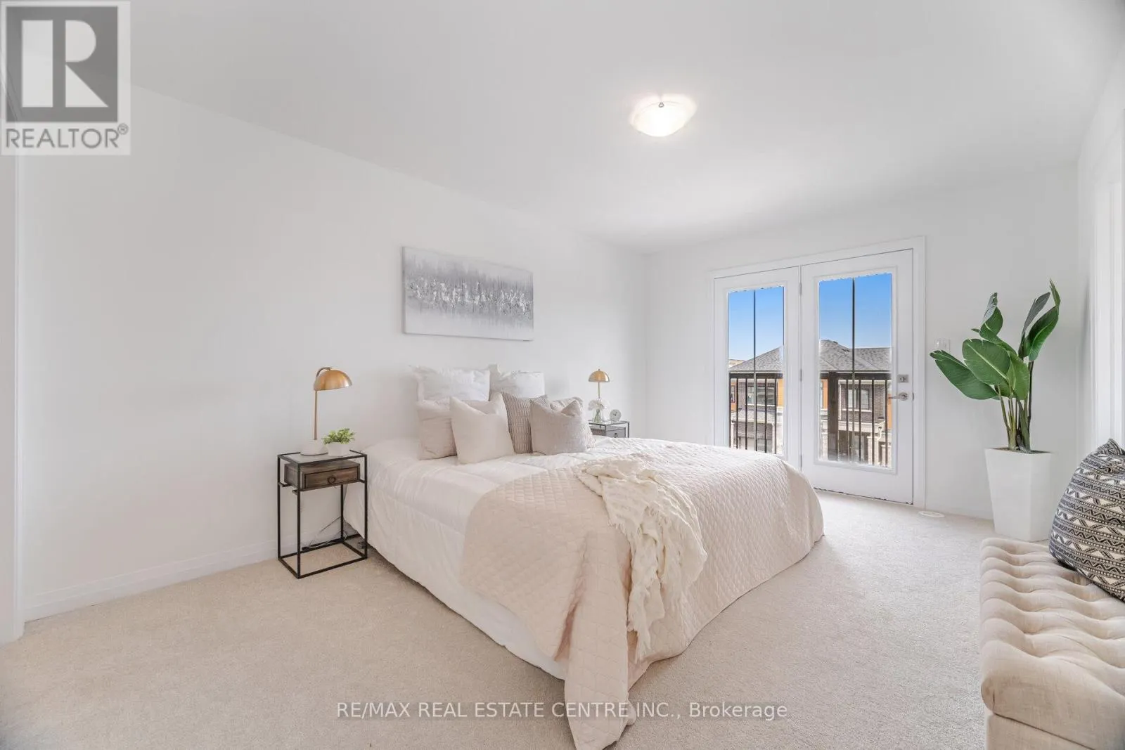 33 GRANVILLE CRESCENT