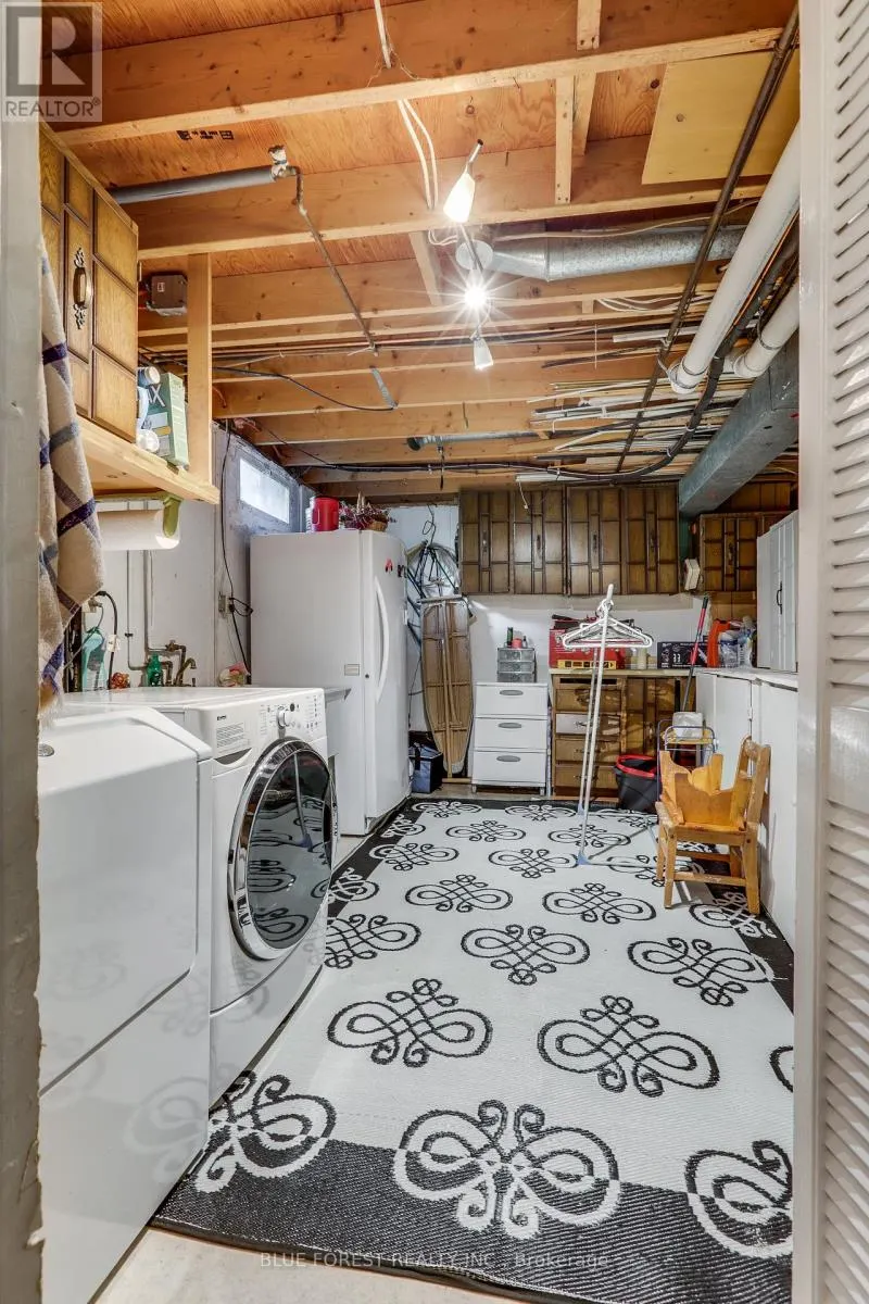 6 ASHBURY AVENUE