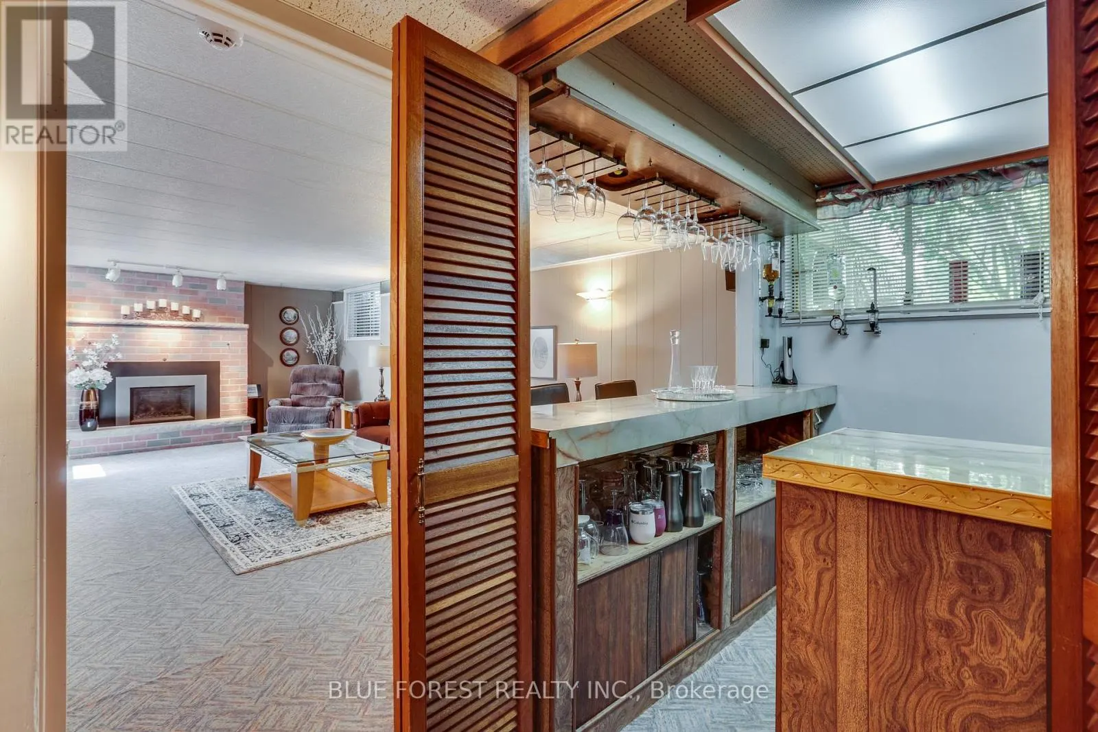 6 ASHBURY AVENUE