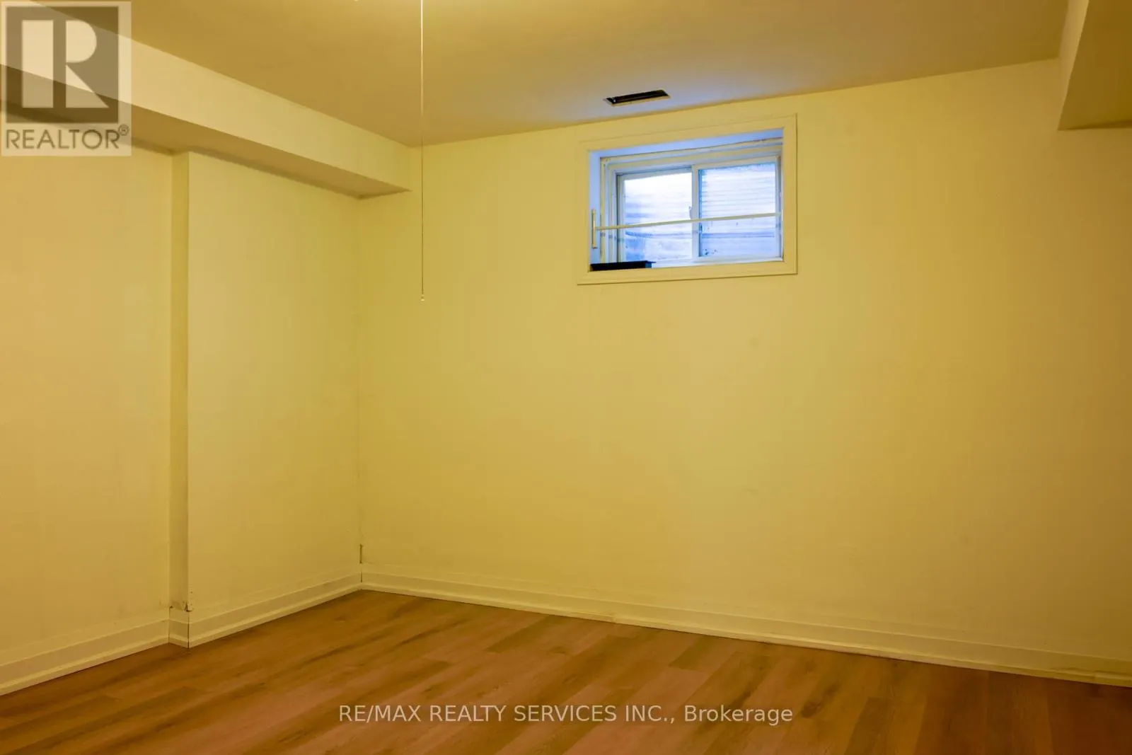 214&218 MAPLE AVENUE S