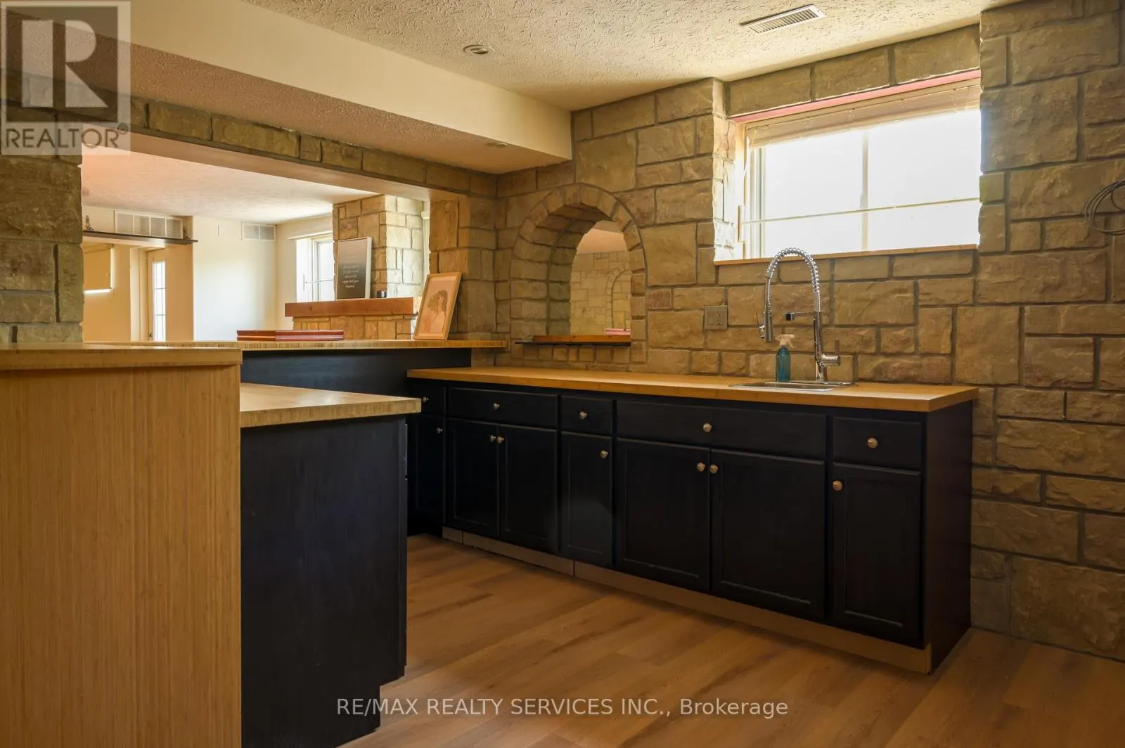 214&218 MAPLE AVENUE S