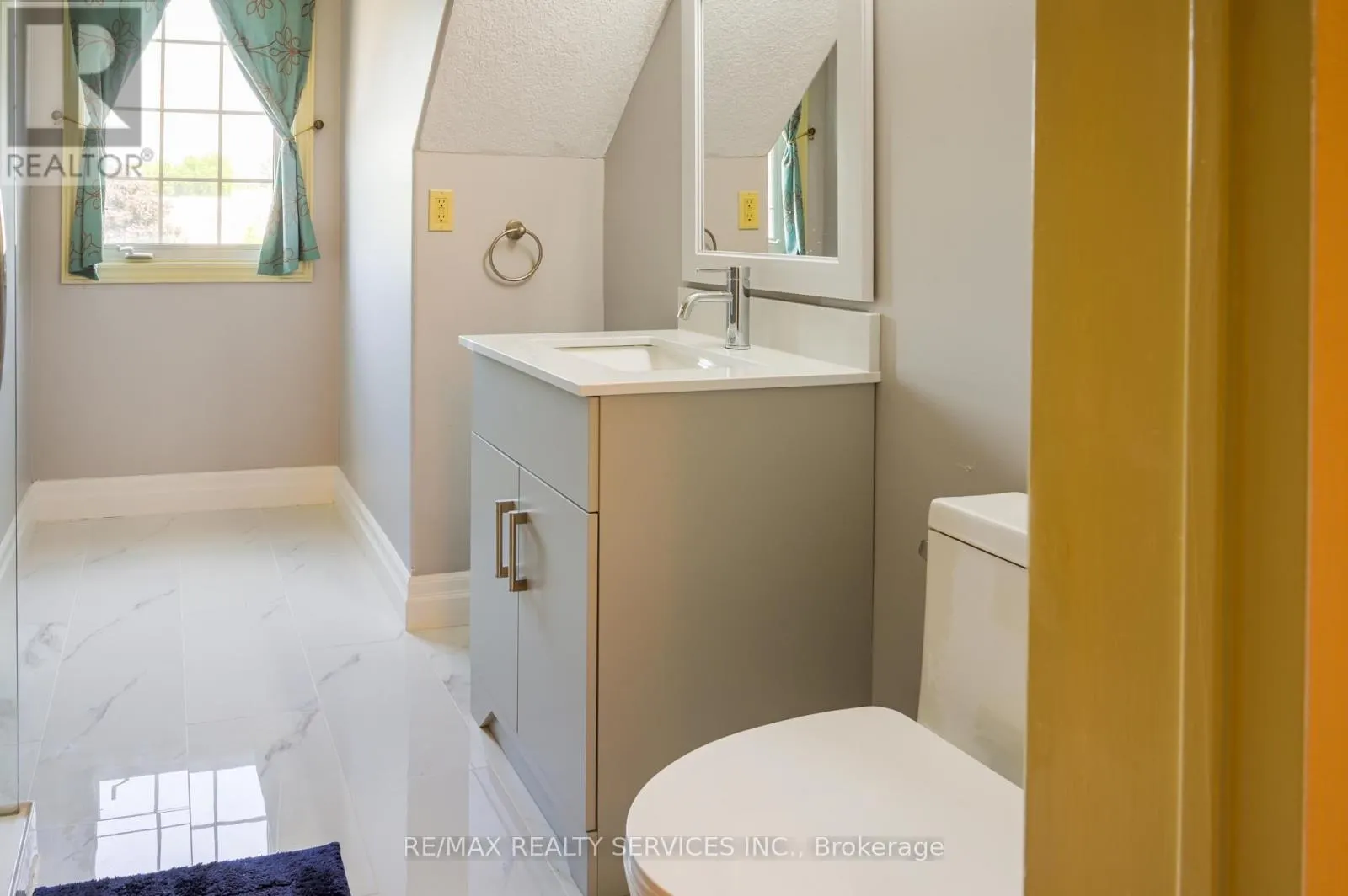 214&218 MAPLE AVENUE S