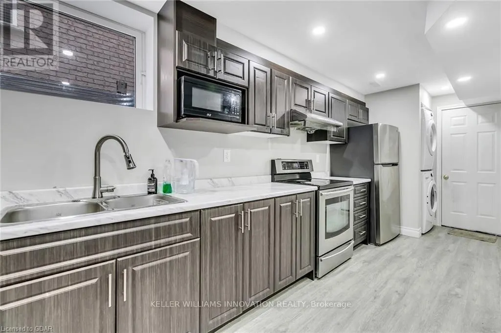 #B - 916 MAGDALENA COURT