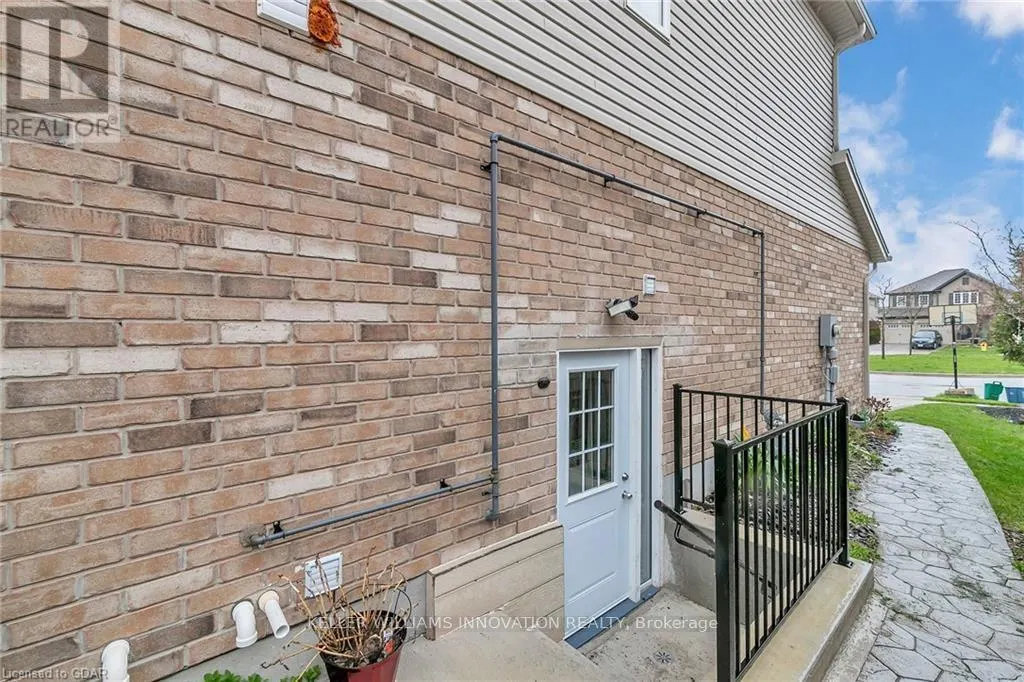 #B - 916 MAGDALENA COURT