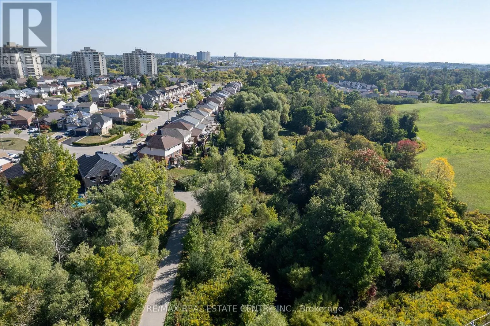 25 - 701 HOMER WATSON BOULEVARD