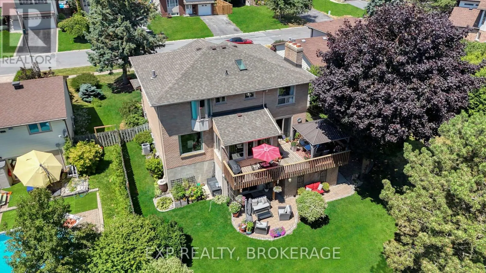 564 BRAESIDE CRESCENT