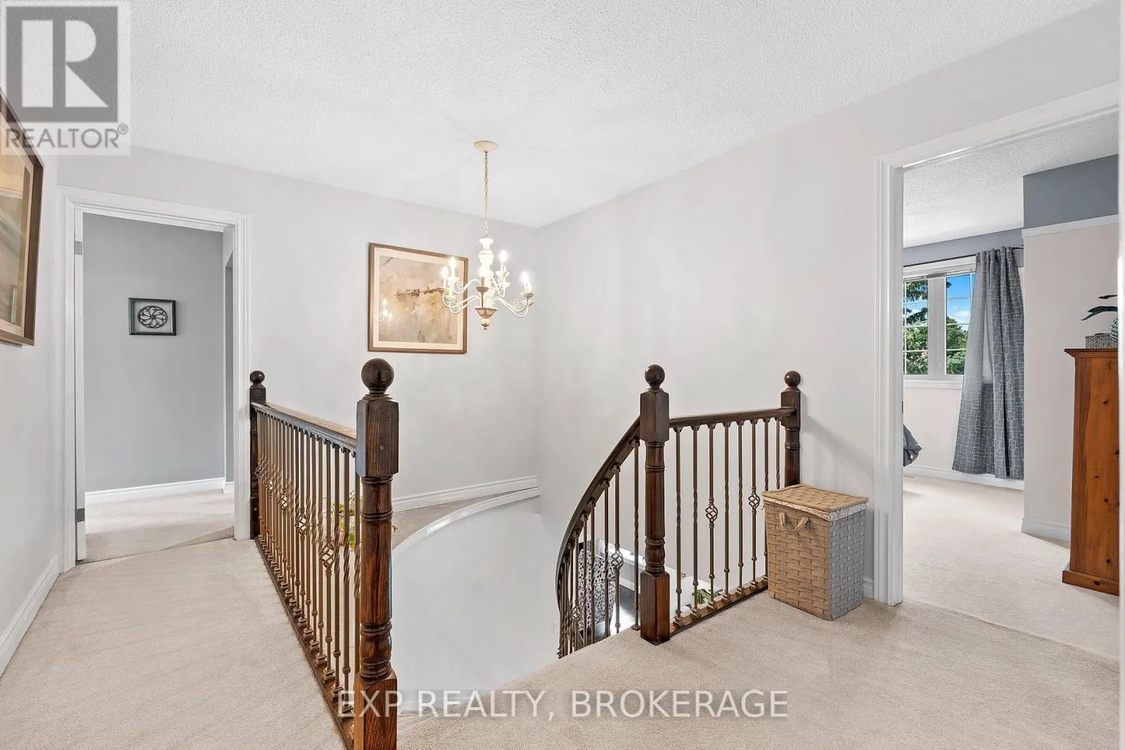 564 BRAESIDE CRESCENT