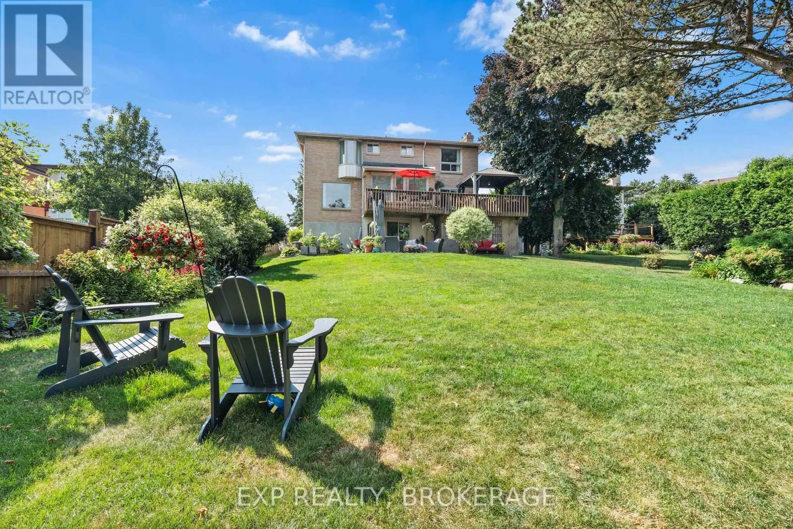 564 BRAESIDE CRESCENT