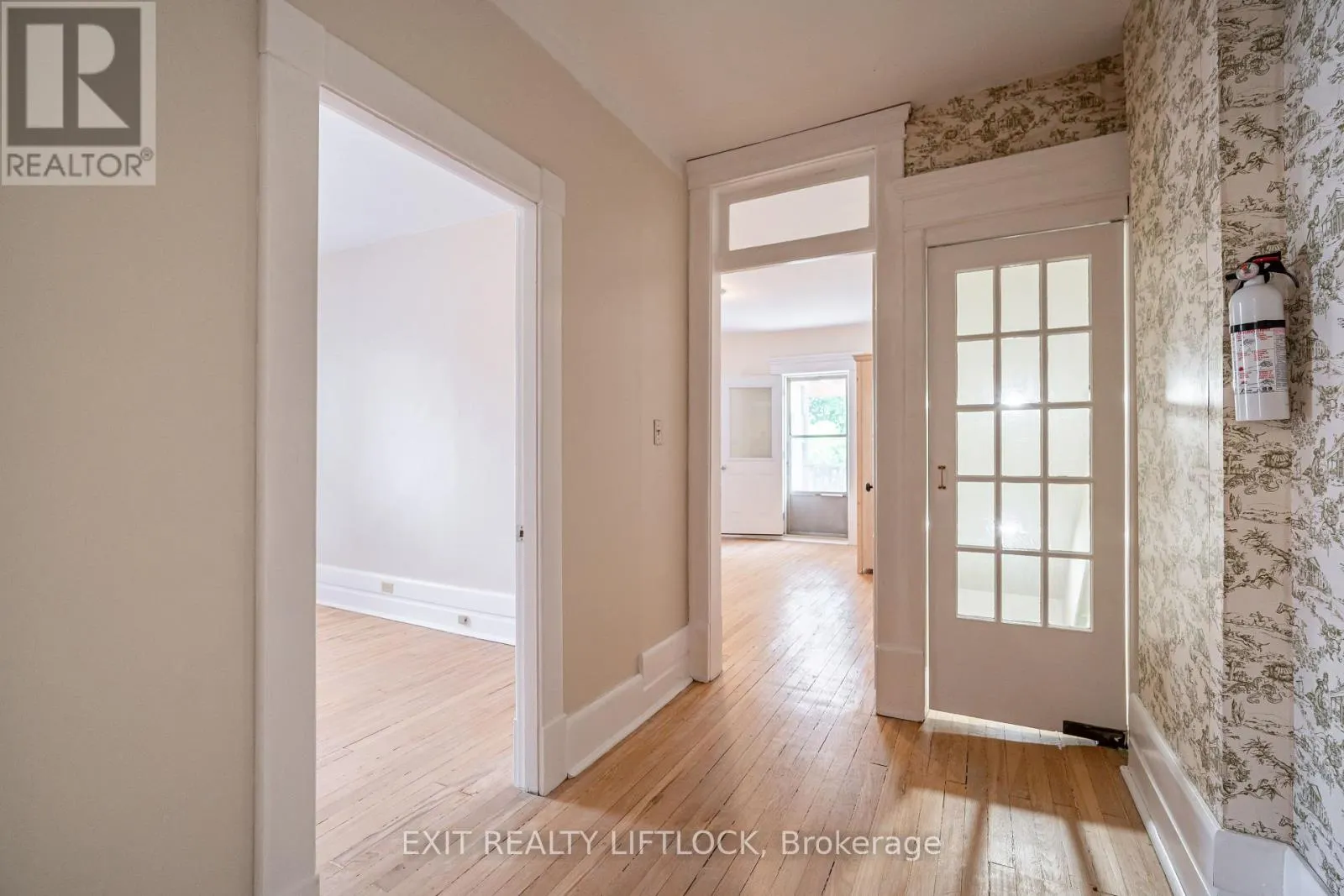 141 HUNTER STREET E