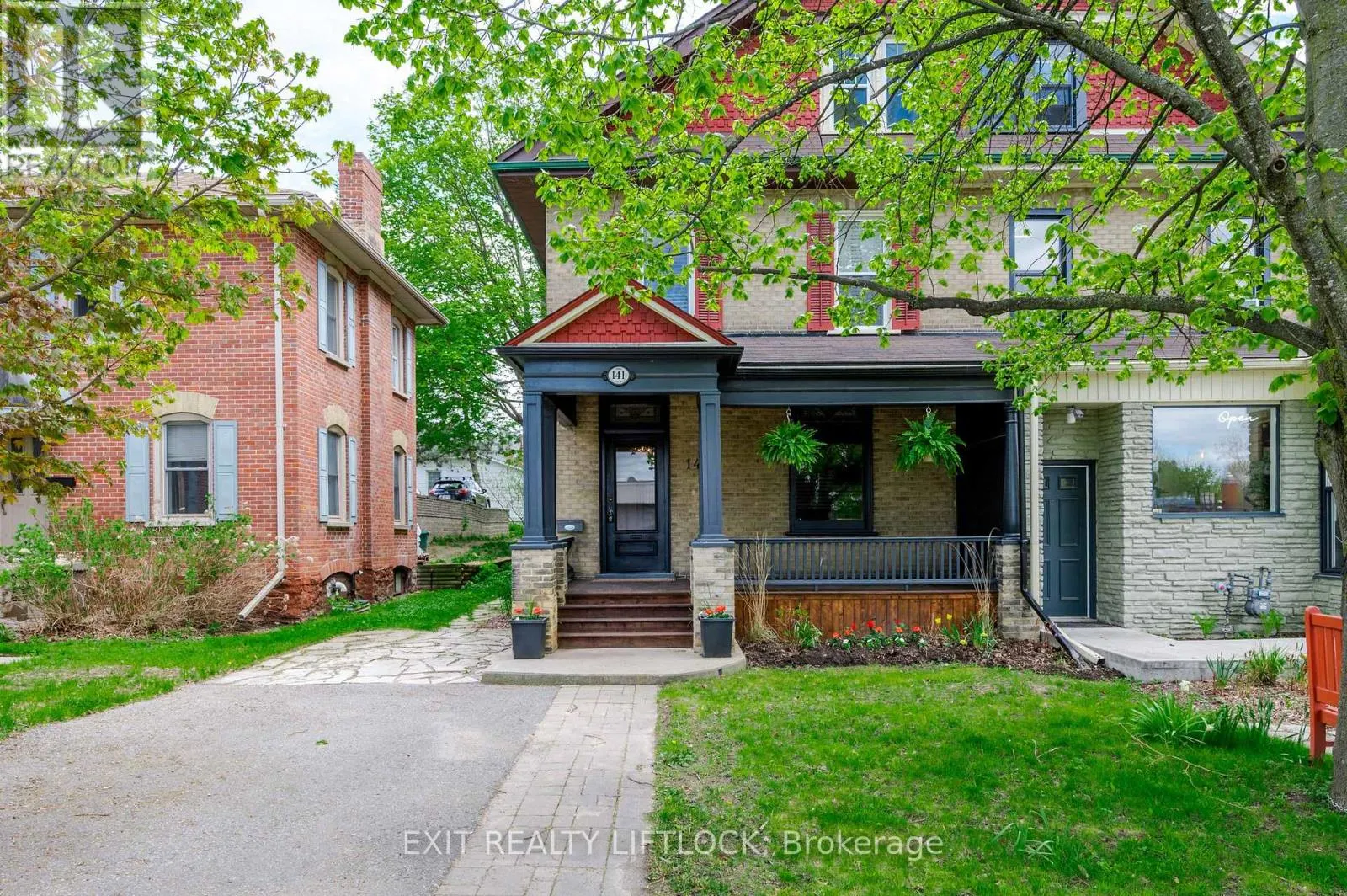 141 HUNTER STREET E