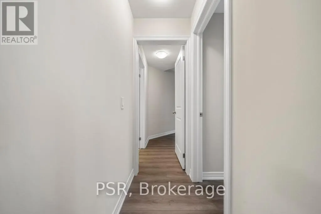 215 - 2750 KING STREET E