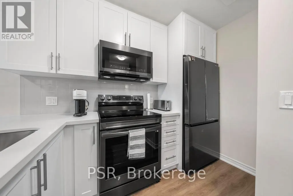 215 - 2750 KING STREET E