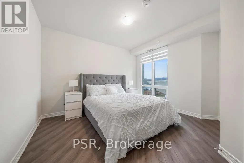 215 - 2750 KING STREET E