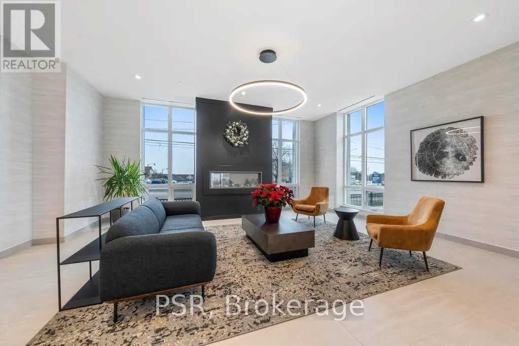 215 - 2750 KING STREET E