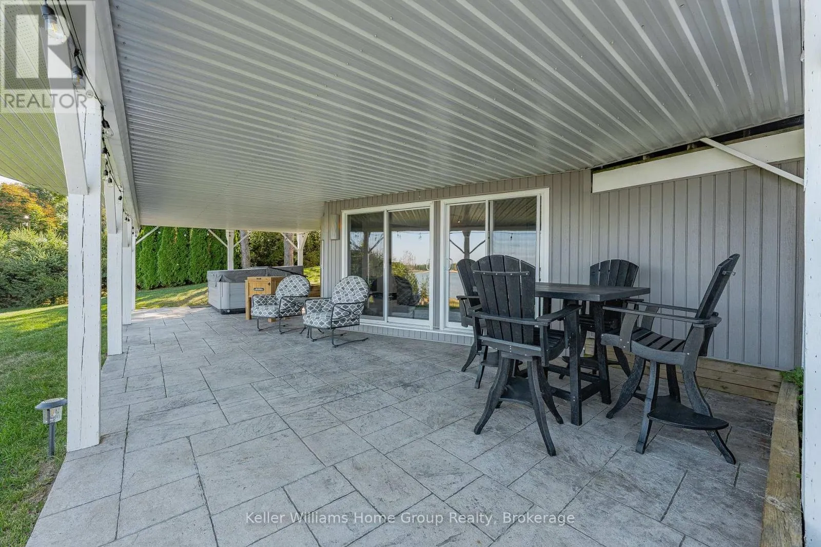 137 RENNIE BOULEVARD