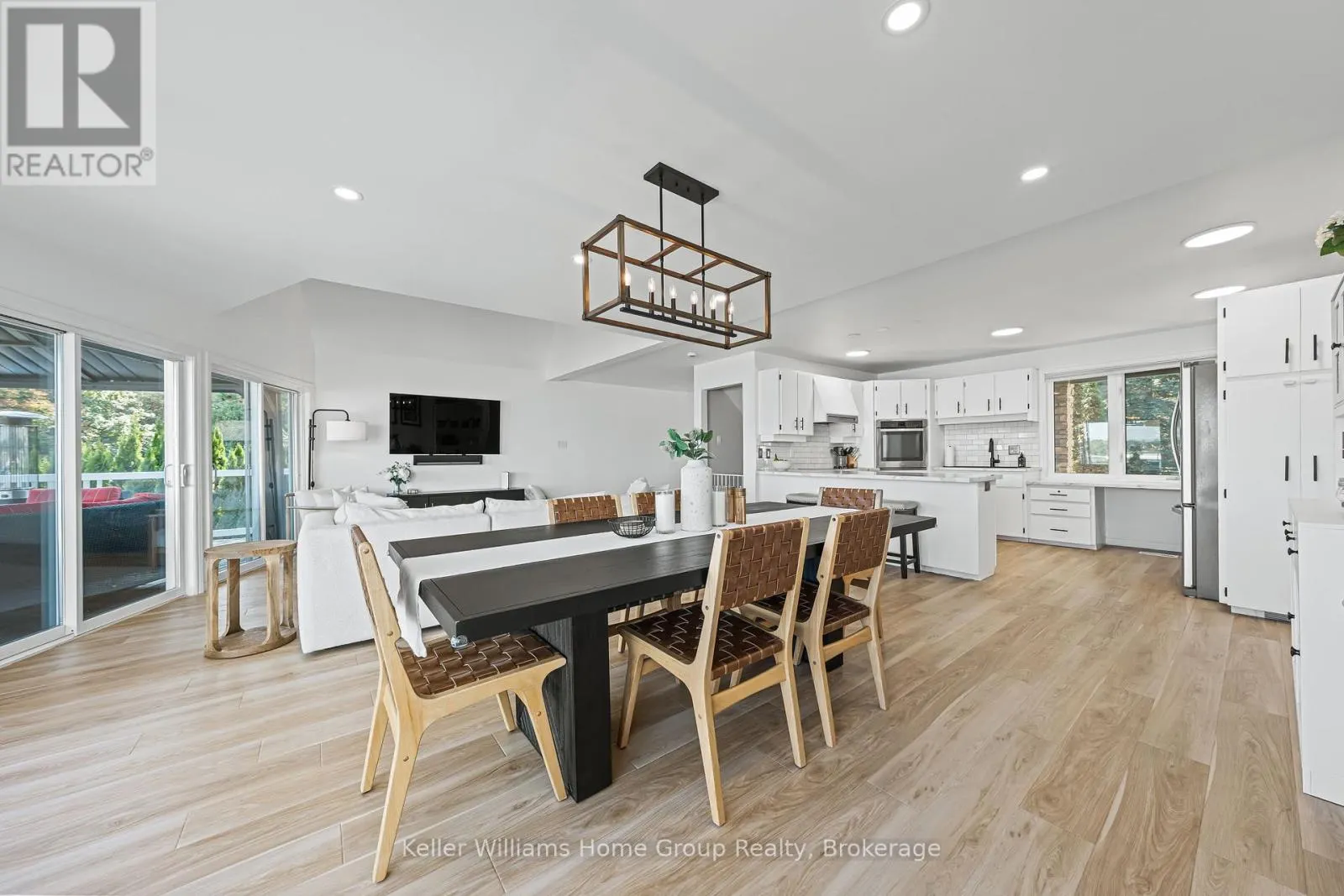 137 RENNIE BOULEVARD