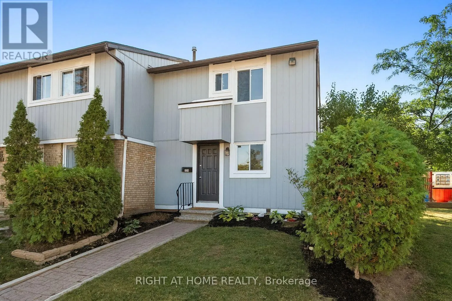 235 THISTLEDOWN COURT