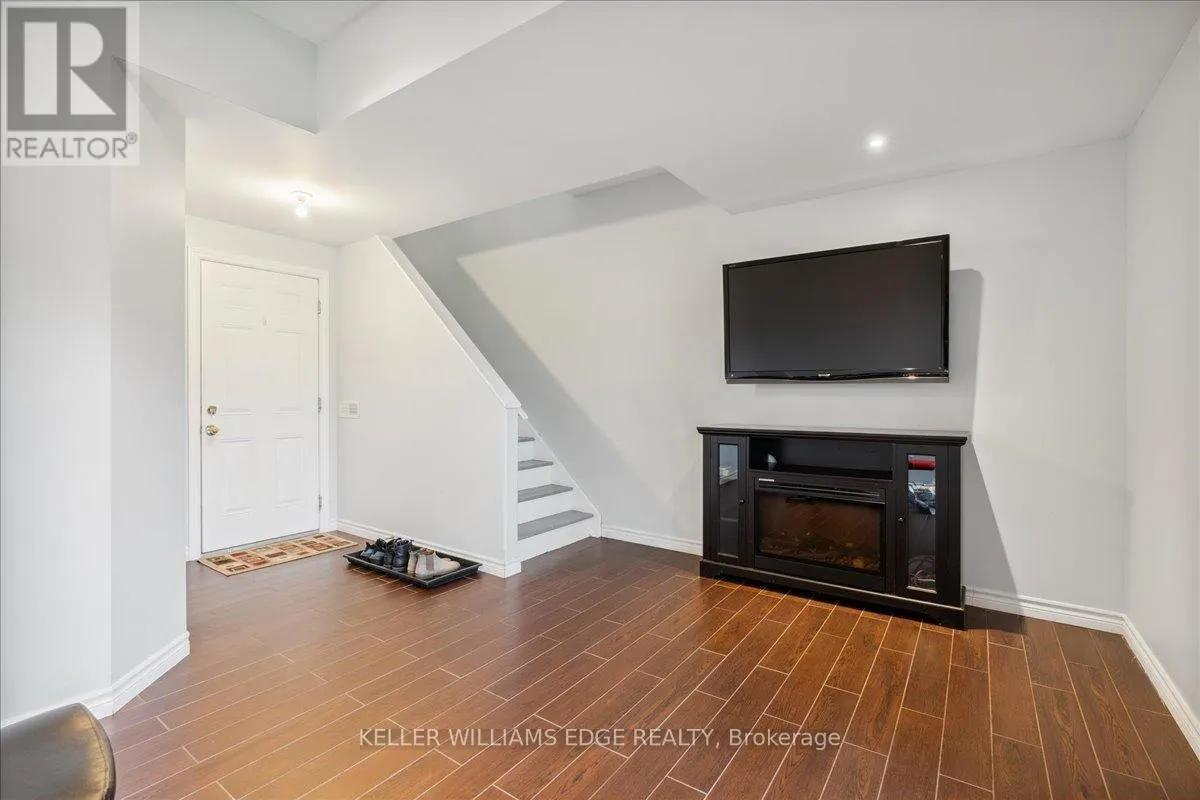 65 WILLOW LANE