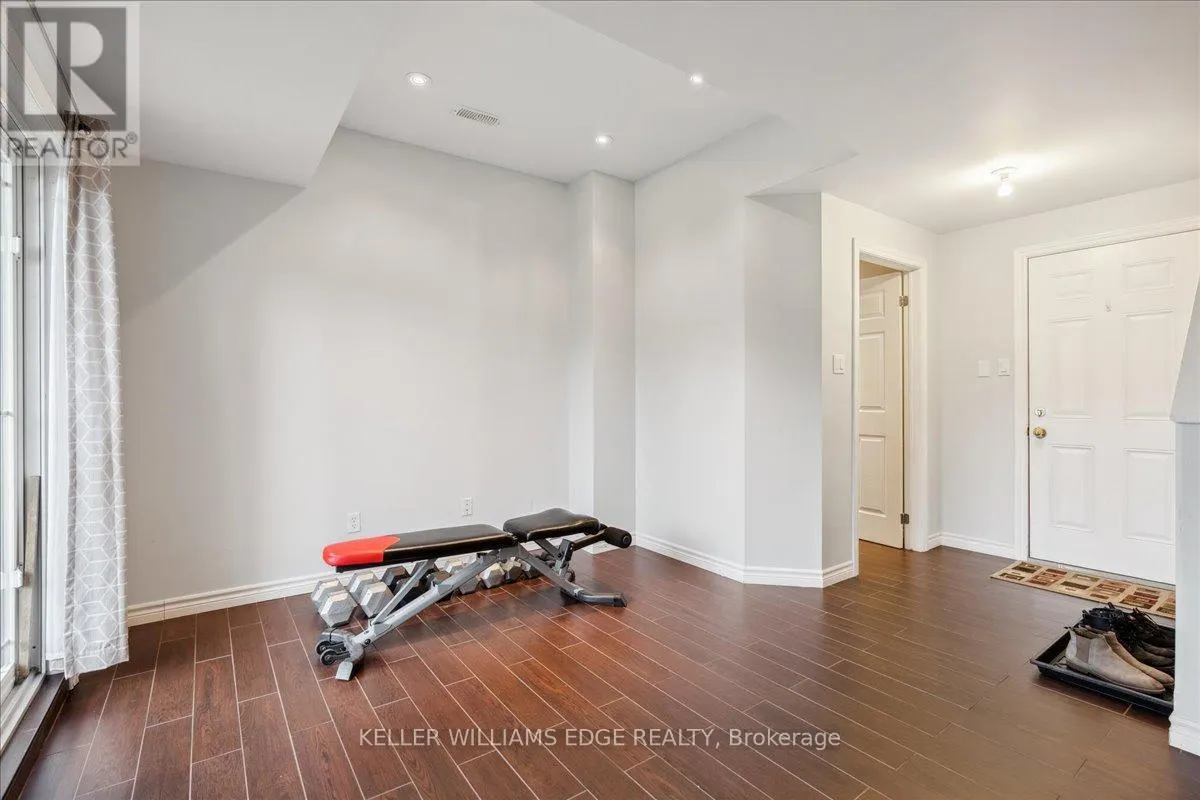 65 WILLOW LANE
