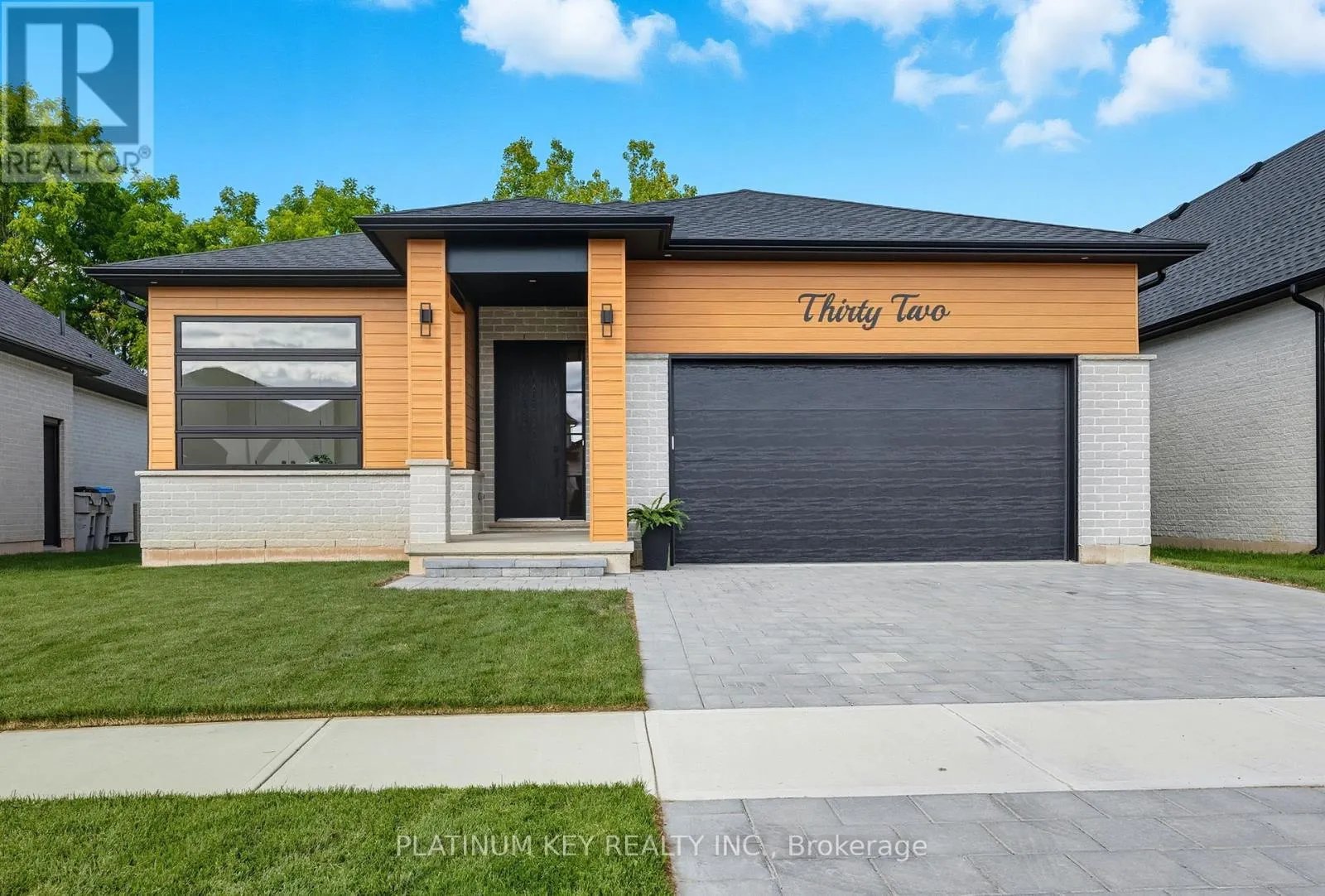 32 BRISCOE CRESCENT