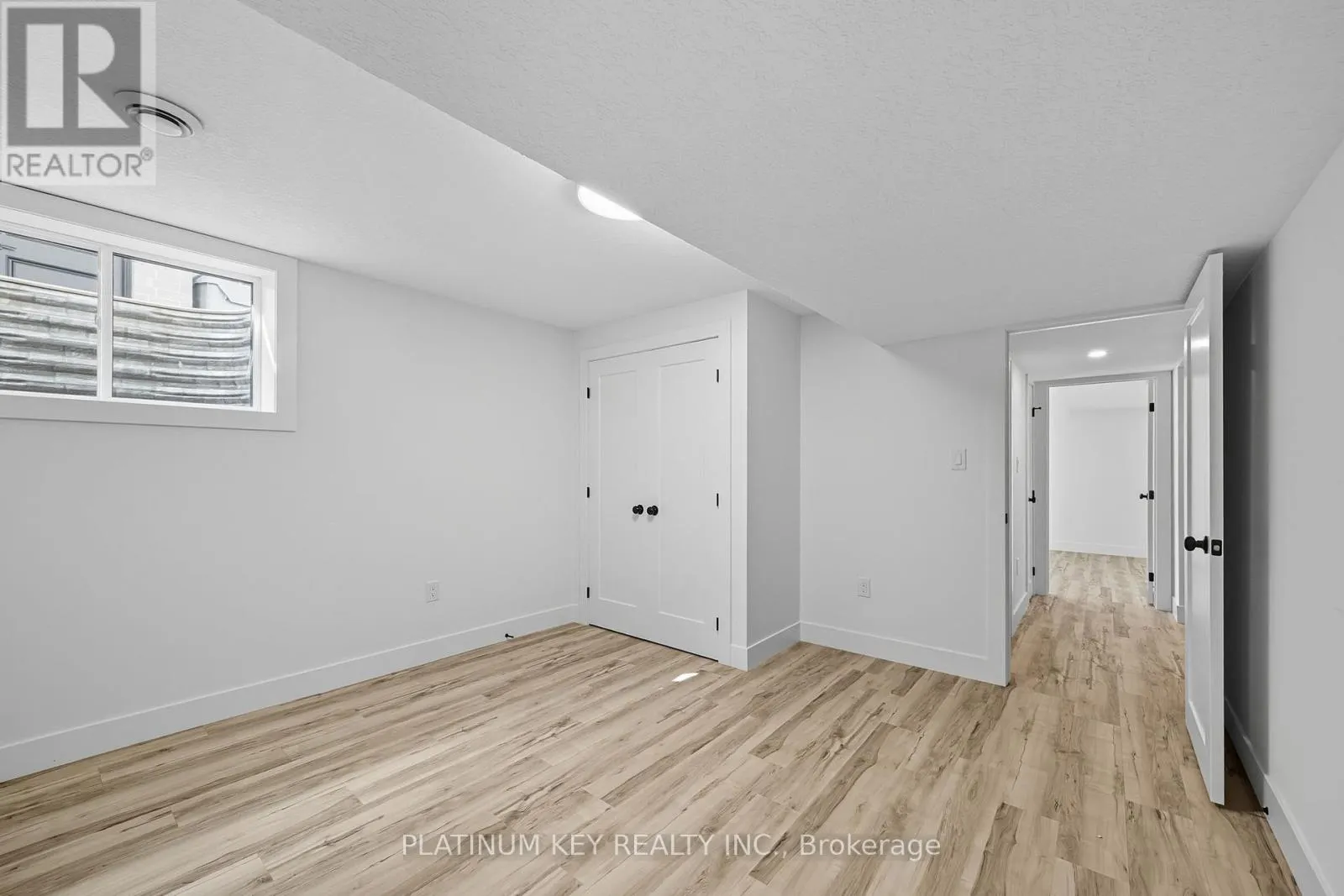 32 BRISCOE CRESCENT