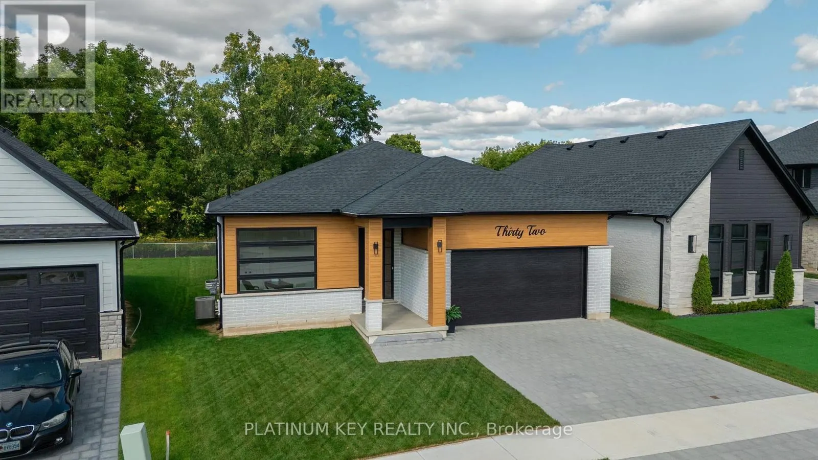32 BRISCOE CRESCENT