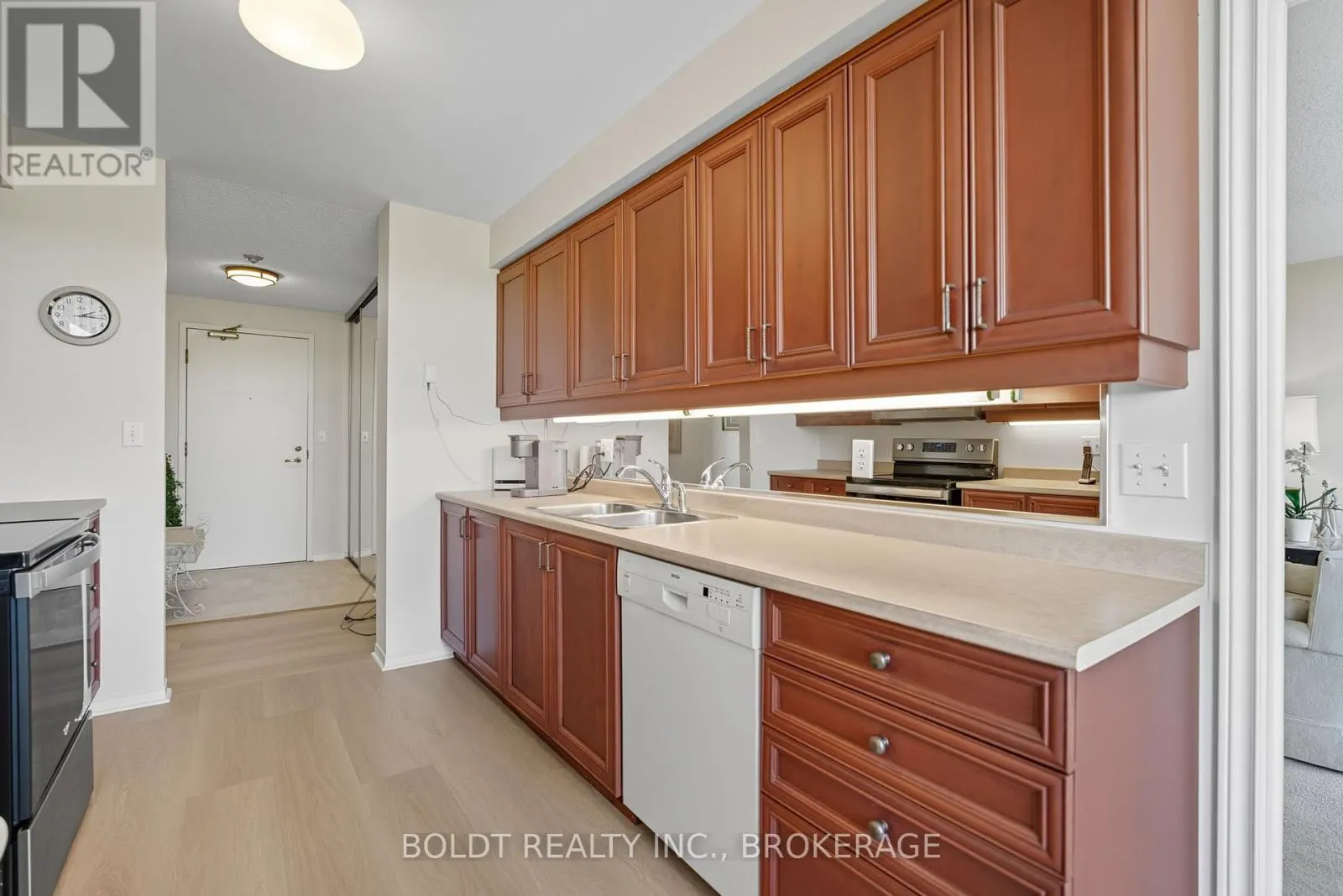 705 - 3 TOWERING HEIGHTS BOULEVARD, #705