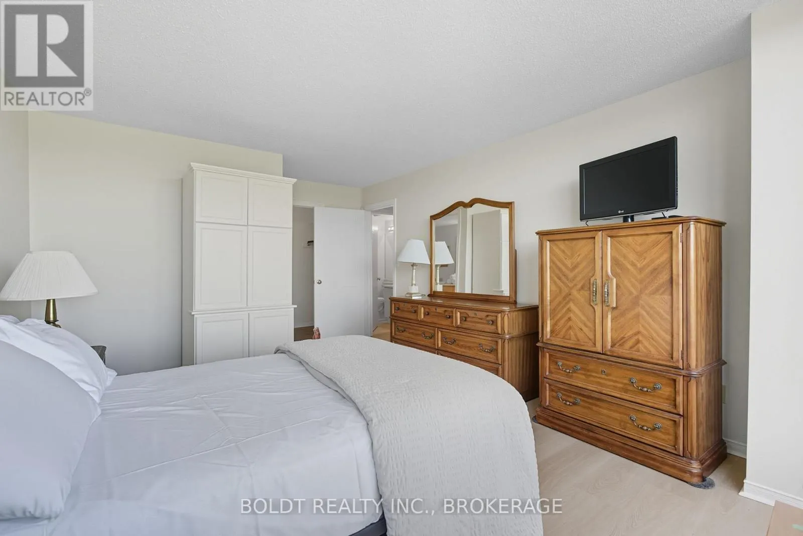 705 - 3 TOWERING HEIGHTS BOULEVARD, #705