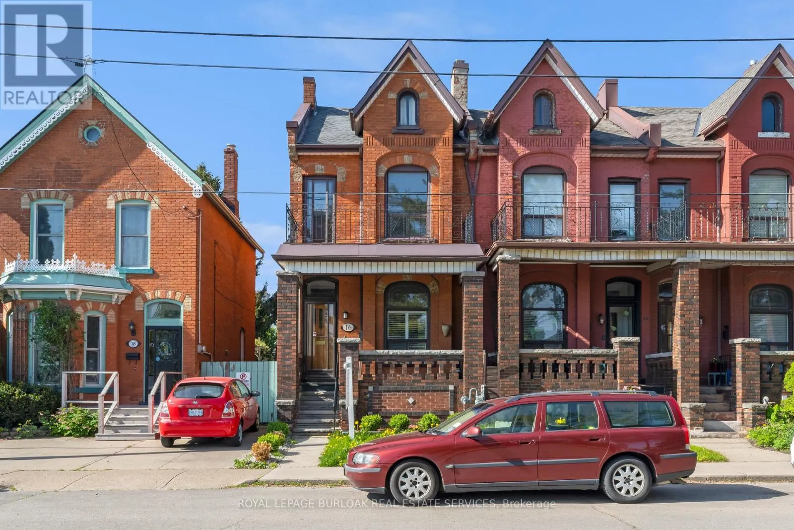 16 MURRAY STREET E