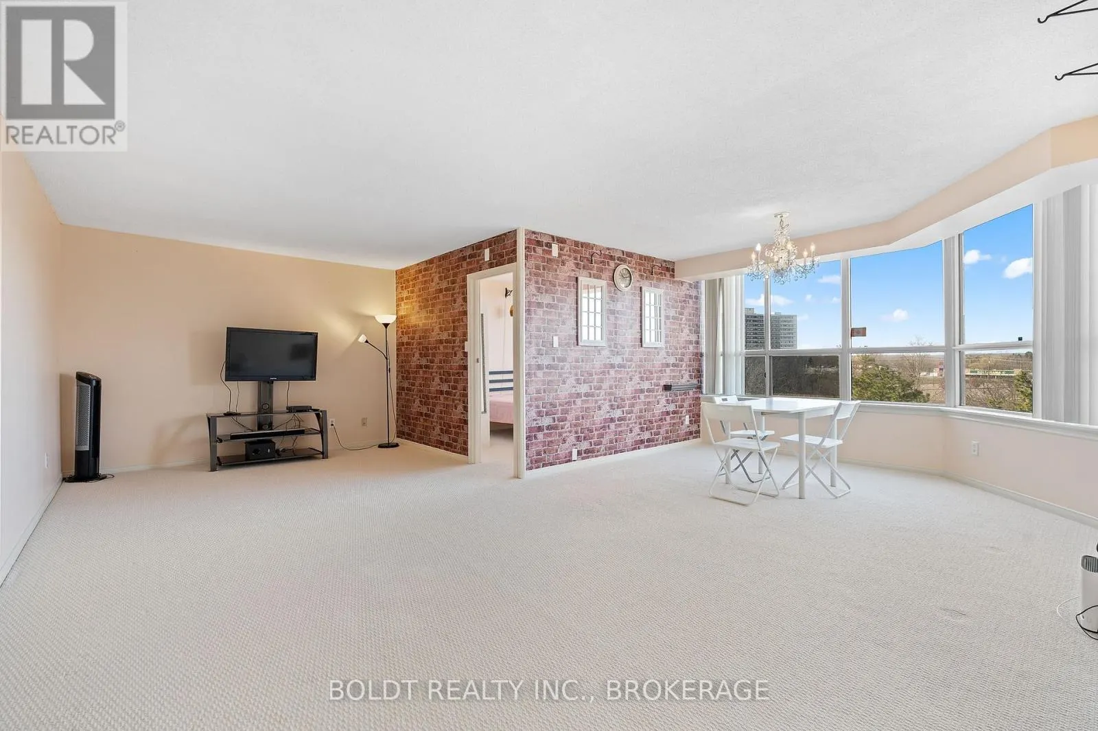 501 - 3 TOWERING HEIGHTS BOULEVARD, #501
