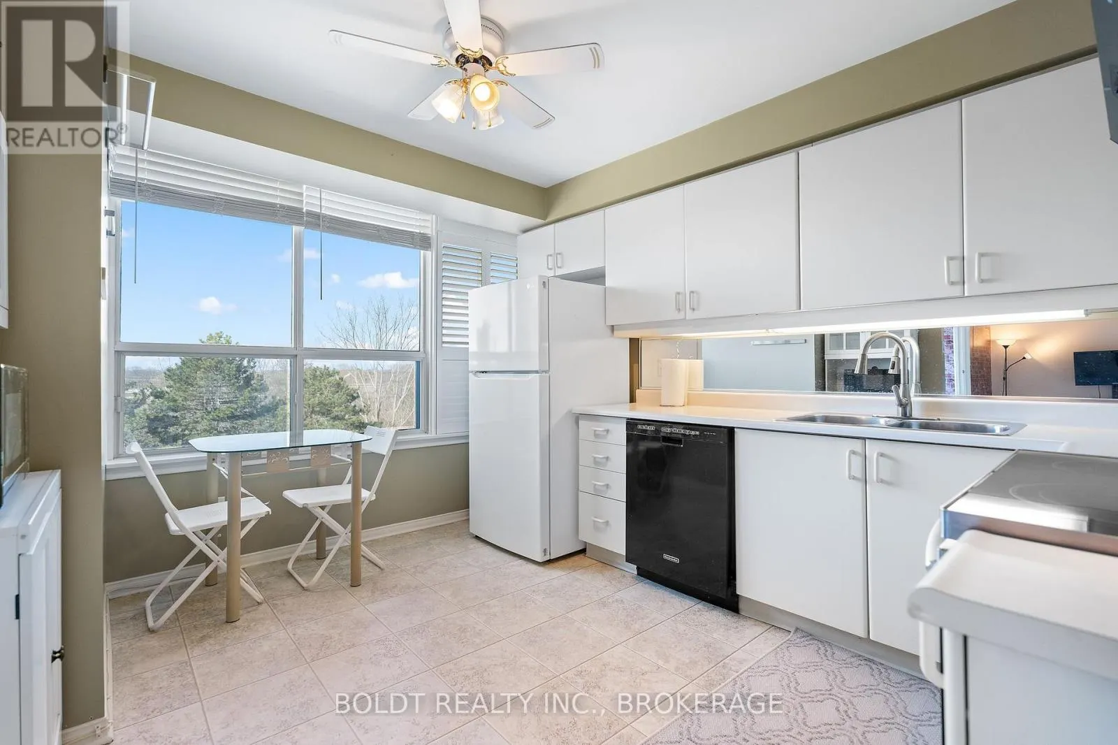 501 - 3 TOWERING HEIGHTS BOULEVARD, #501