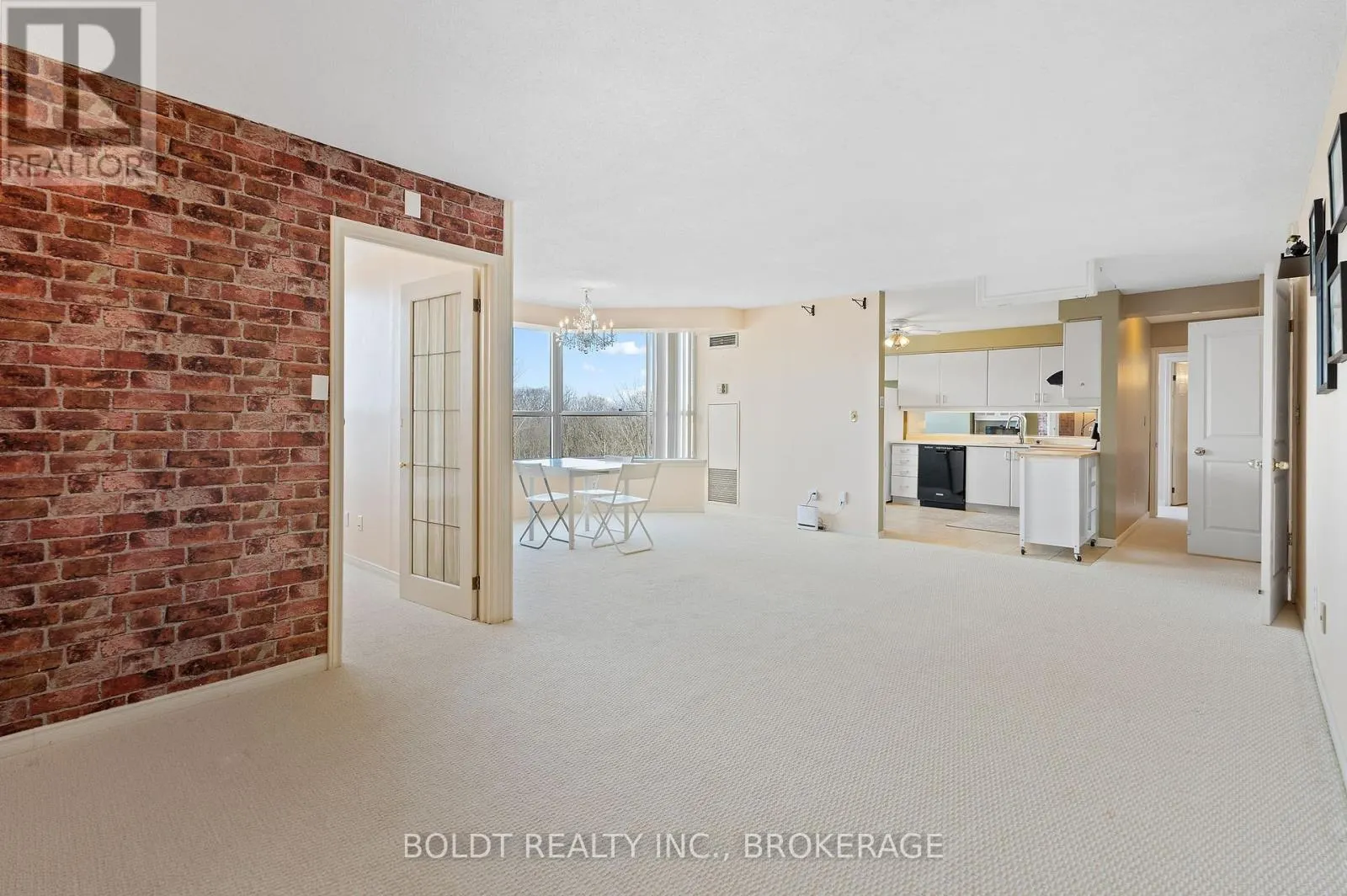 501 - 3 TOWERING HEIGHTS BOULEVARD, #501