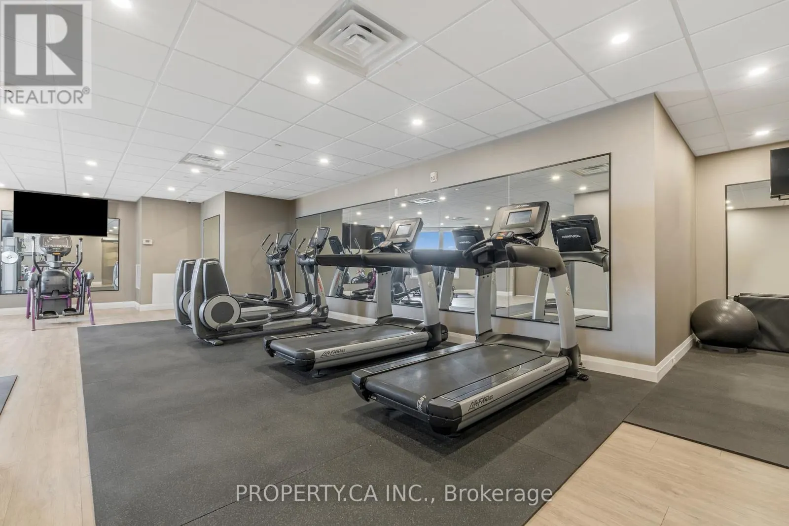 239 - 101 SHOREVIEW PLACE