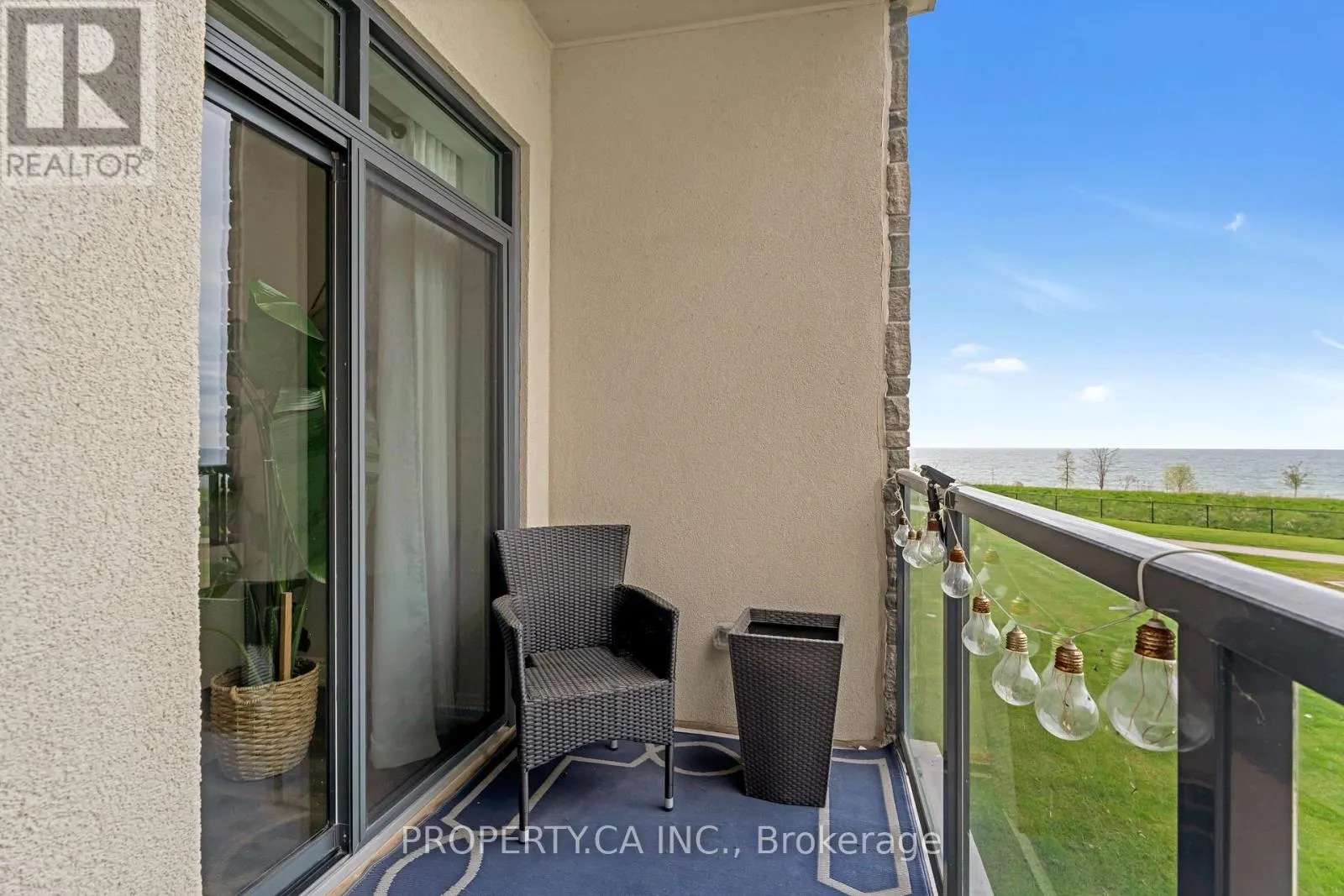 239 - 101 SHOREVIEW PLACE
