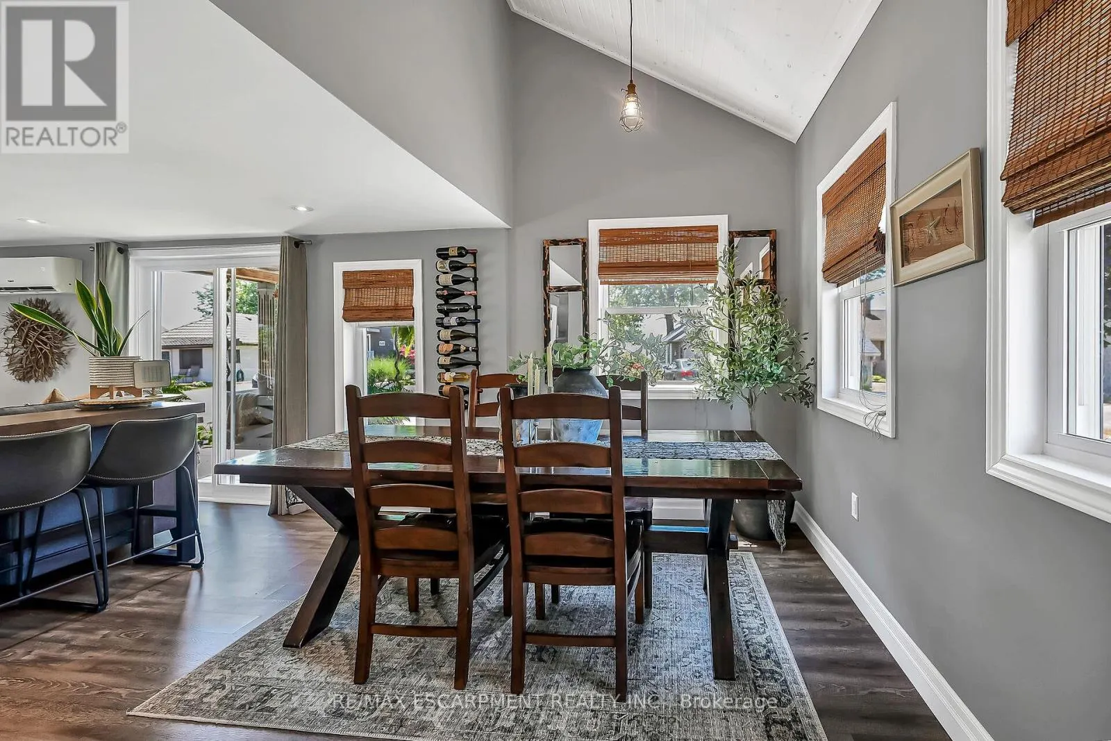 55 LAKESIDE DRIVE