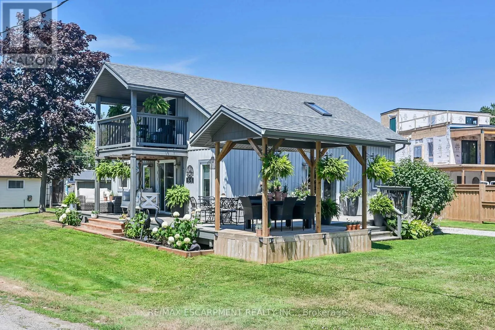 55 LAKESIDE DRIVE