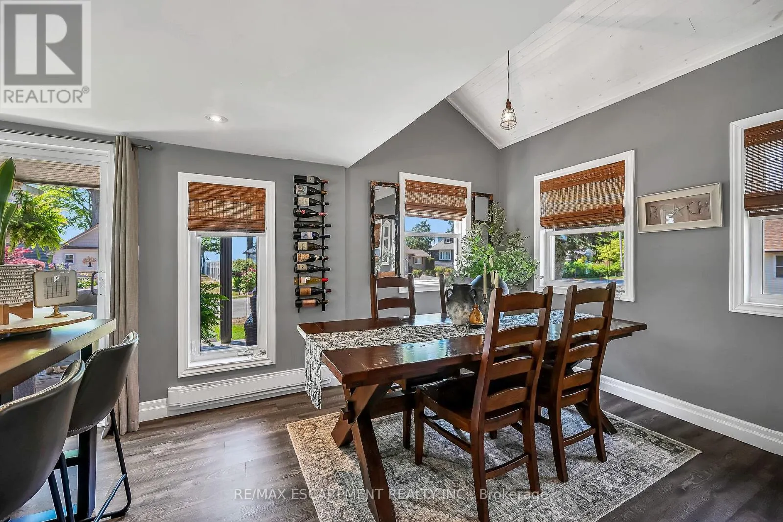 55 LAKESIDE DRIVE