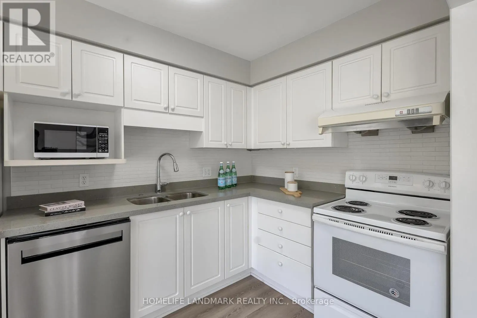 209 DEACON WOOD PLACE